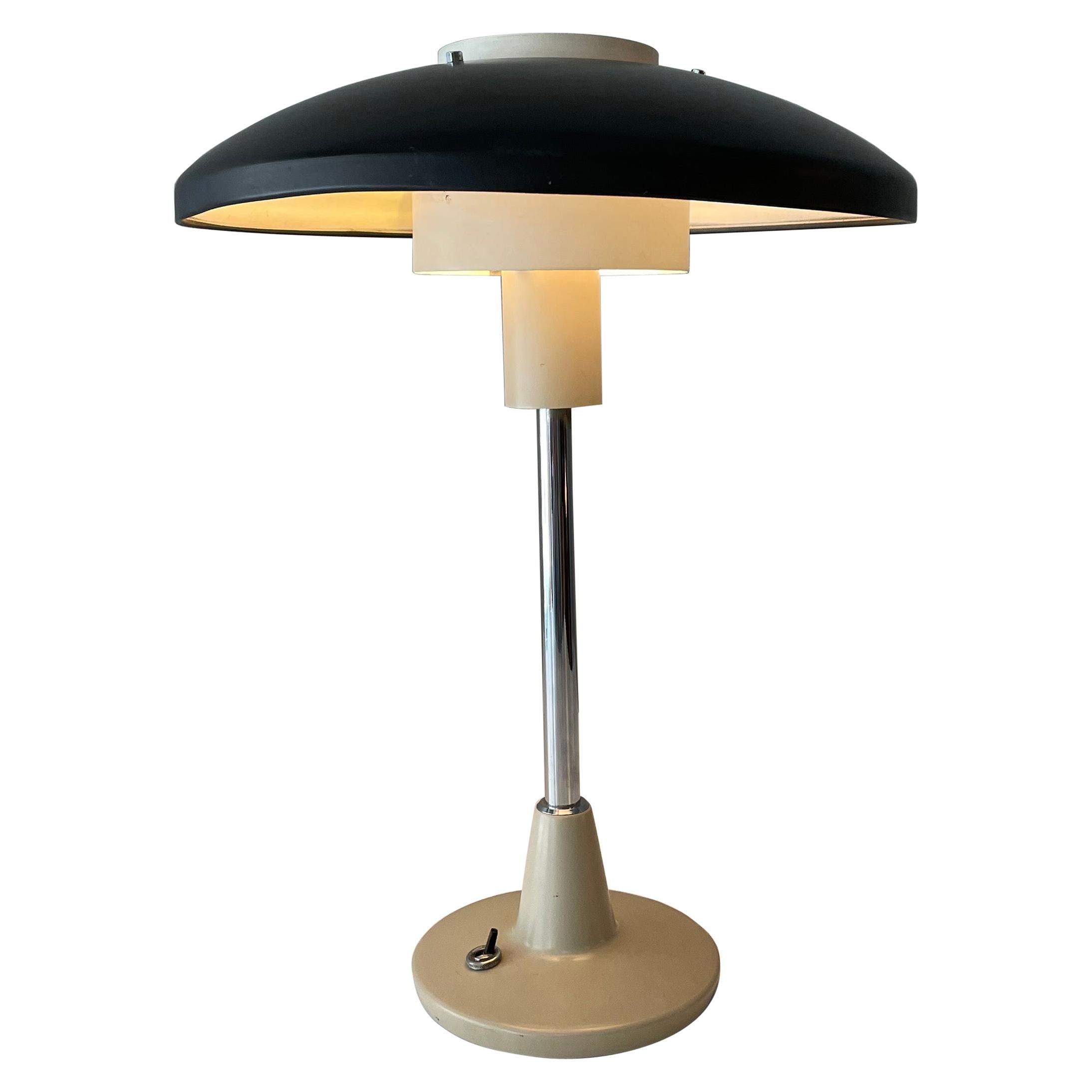 Stilnovo Mod. 8022 Grey White Black Lacquared Aluminium Table Lamp, Italy, 1960s