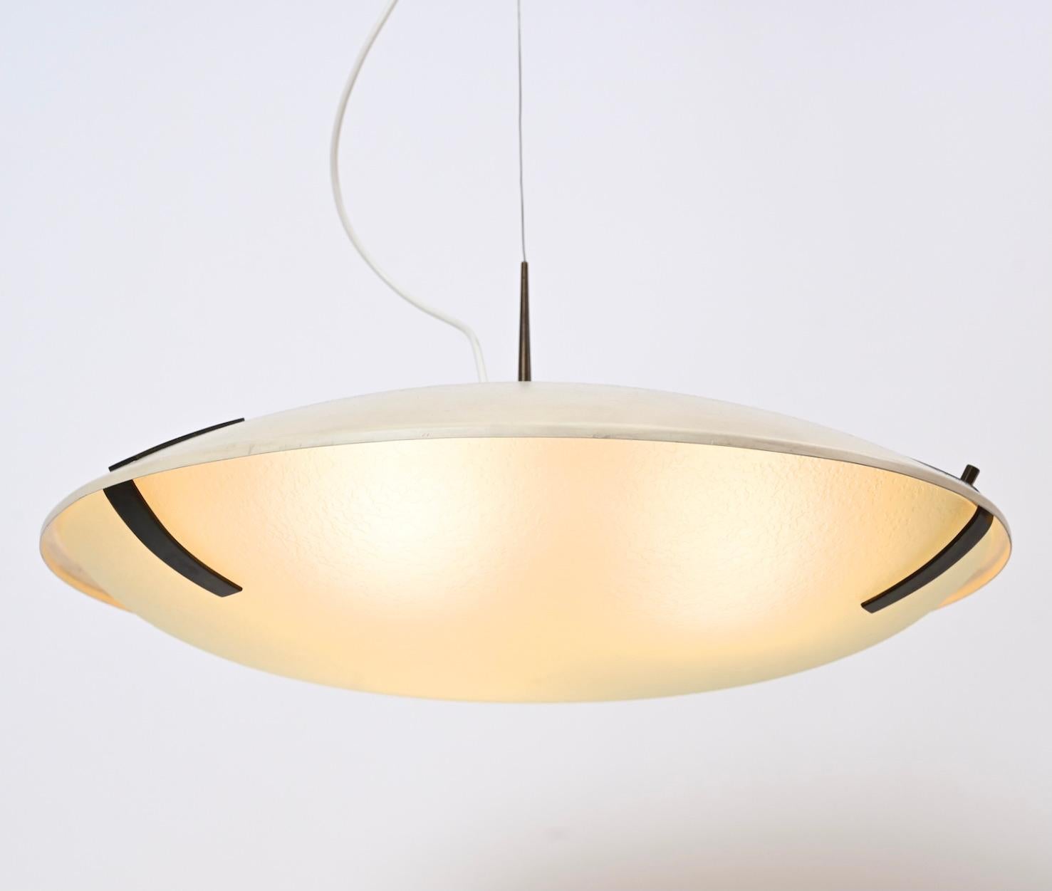 Stilnovo Model ‘1140’ Wire-Suspended Ceiling Pendant, Italy, circa 1960 In Good Condition In London, GB
