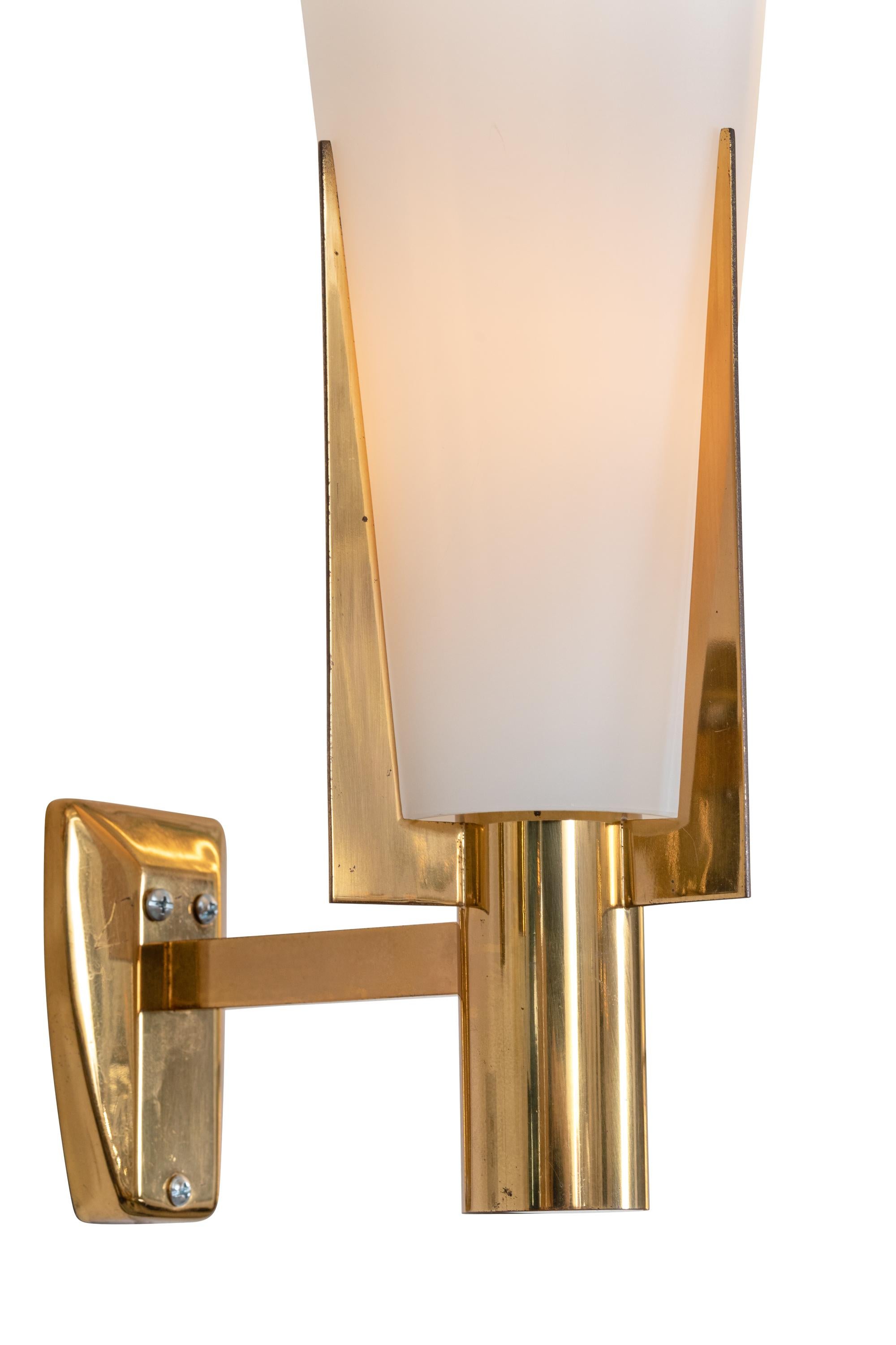 Mid-20th Century Stilnovo Model 2021/1 Brass & Glass Sconces, Italy, 1960s For Sale