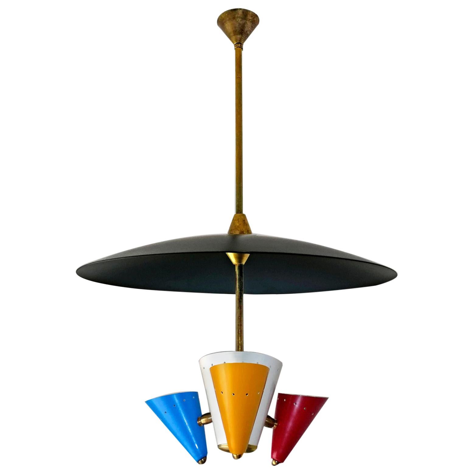 Stilnovo Lustre Spoutnik moderne en forme de soucoupe volante en noir, rouge, bleu et jaune