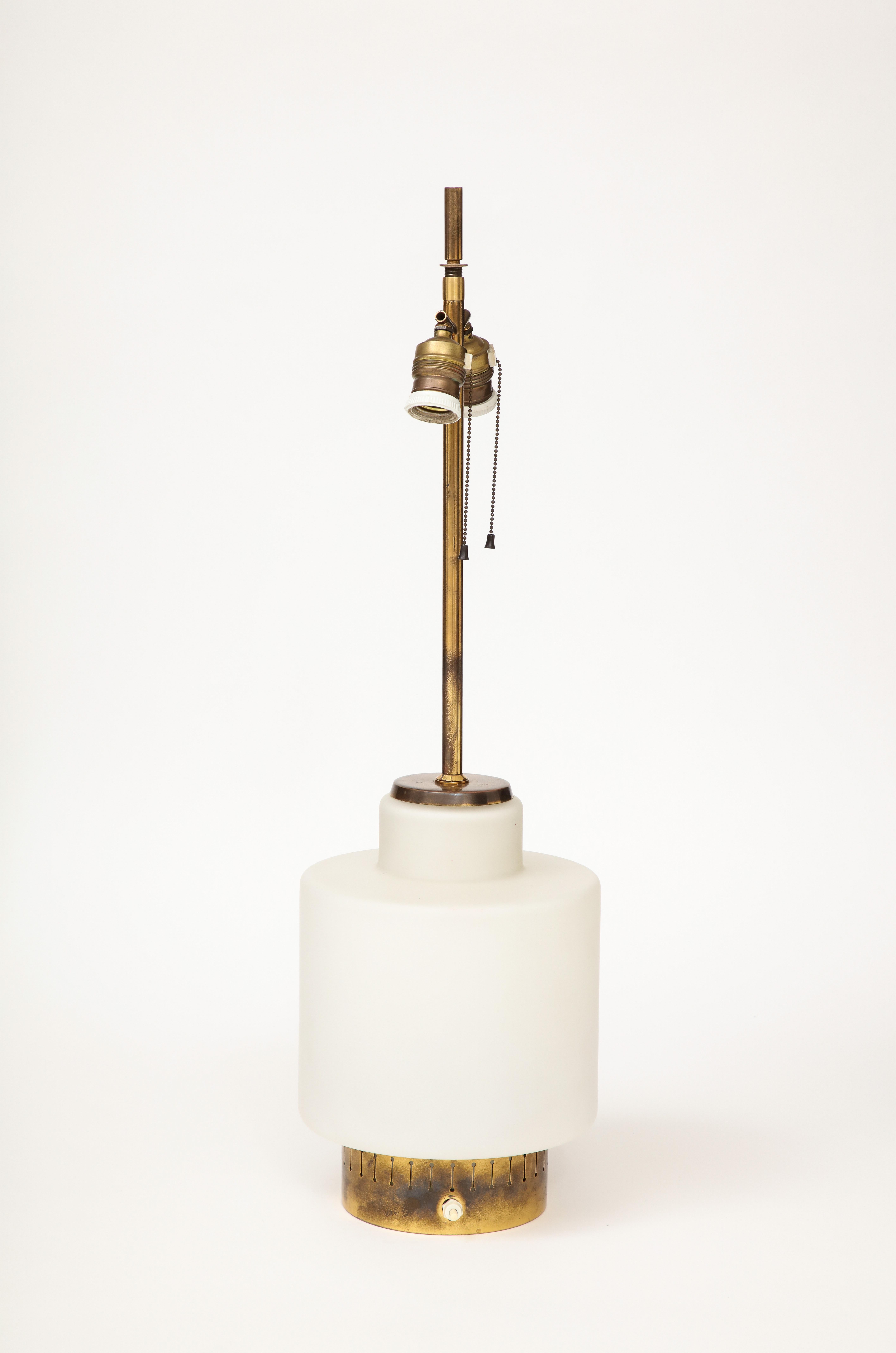 Stilnovo Opaline & Brass Lamp, mod. 8055, Parchment Shade, Italy, c. 1950's For Sale 12