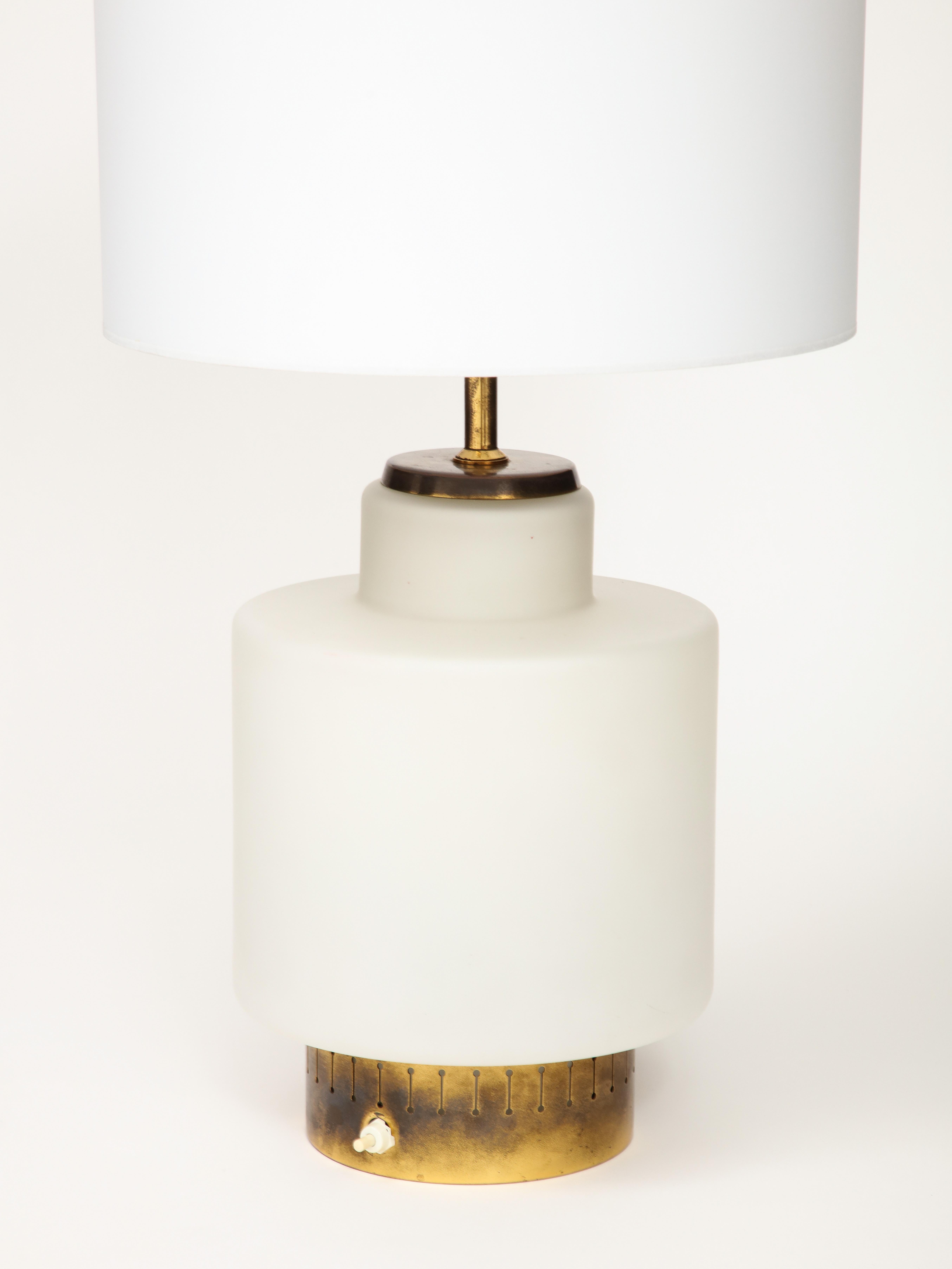 Stilnovo Opaline & Brass Lamp, mod. 8055, Parchment Shade, Italy, c. 1950's In Good Condition For Sale In Brooklyn, NY