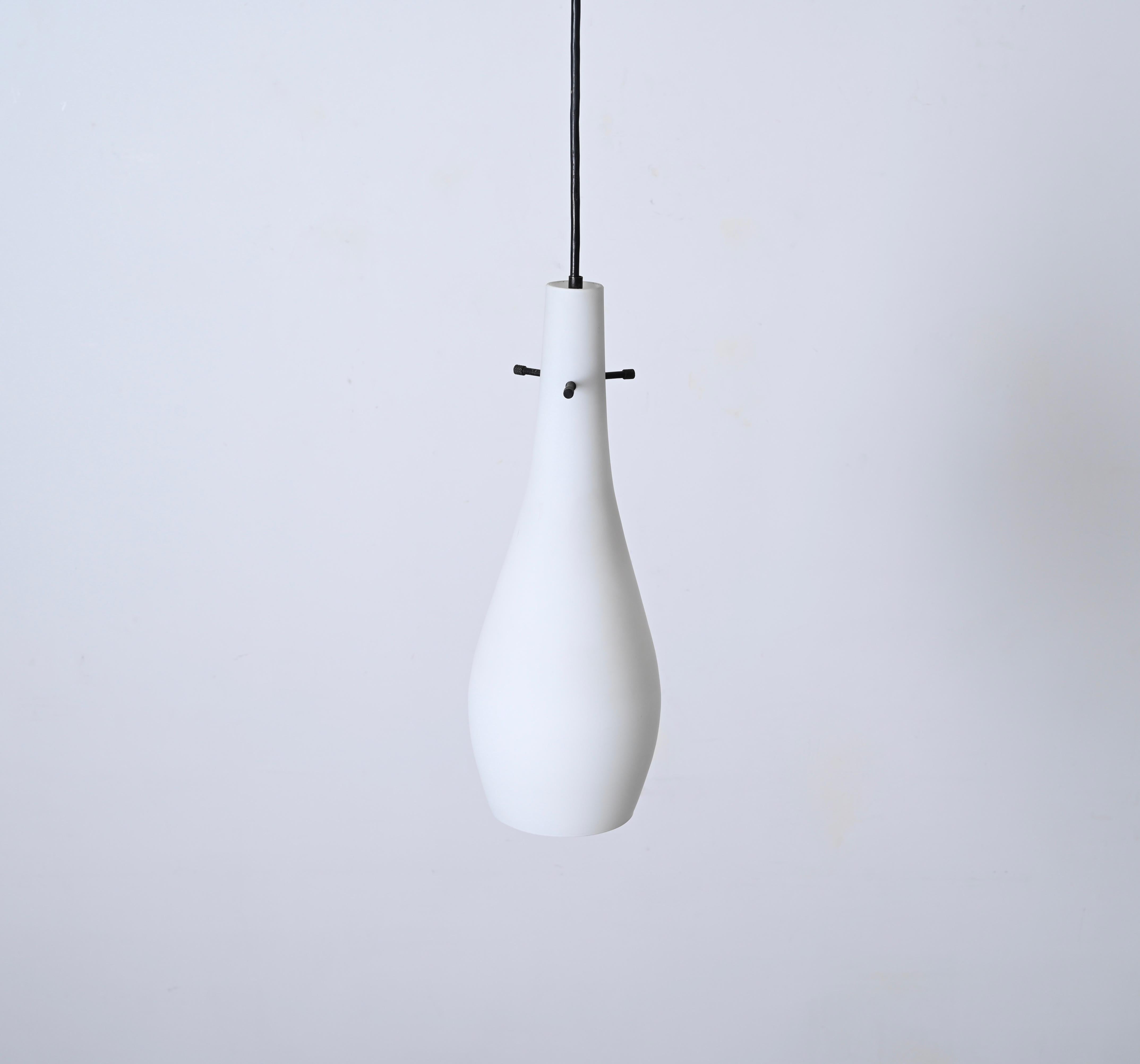 Stilnovo Opaline Glass Pendant Lamp, Italian Lighting 1950s 1