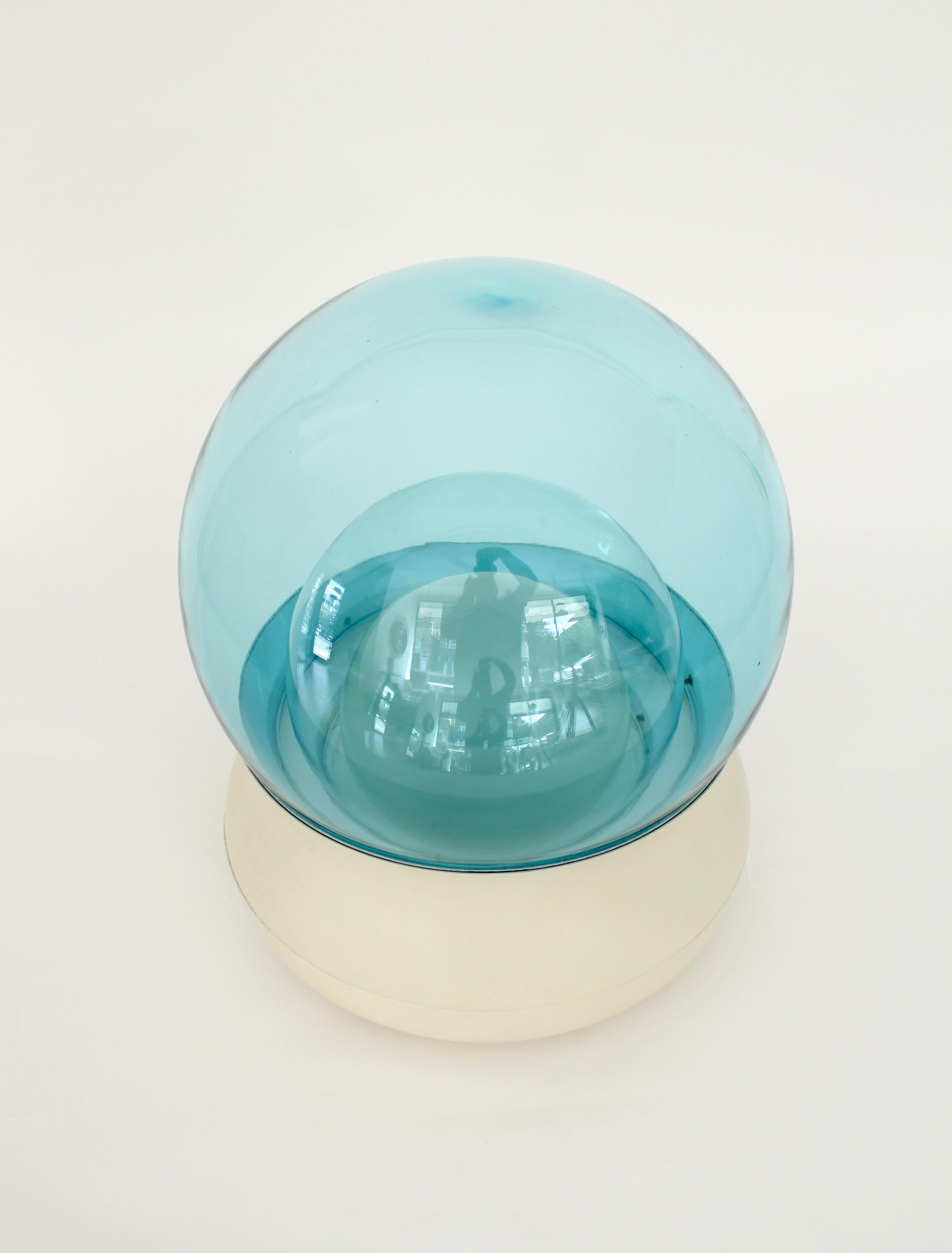 Stilnovo Orb Italian Blue Triple Dome Glass Table Lamp Model TL 278 In Good Condition In Chicago, IL