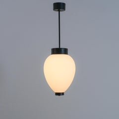 Stilnovo Lámparas colgantes originales de cristal opal negro (4x), Italia, 1950