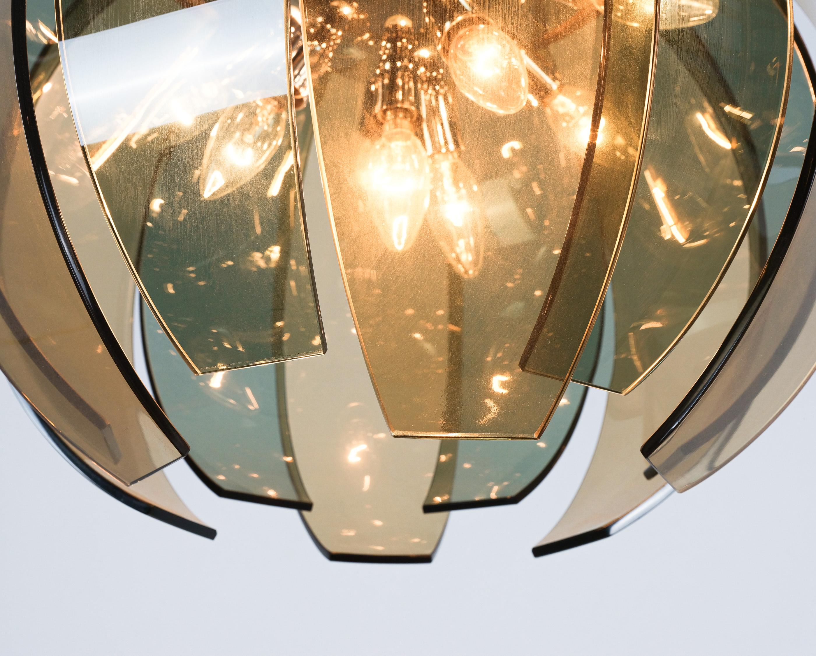 Metà XX secolo Lampadario a petali in vetro colorato originale Stilnovo, Italia, 1950 in vendita