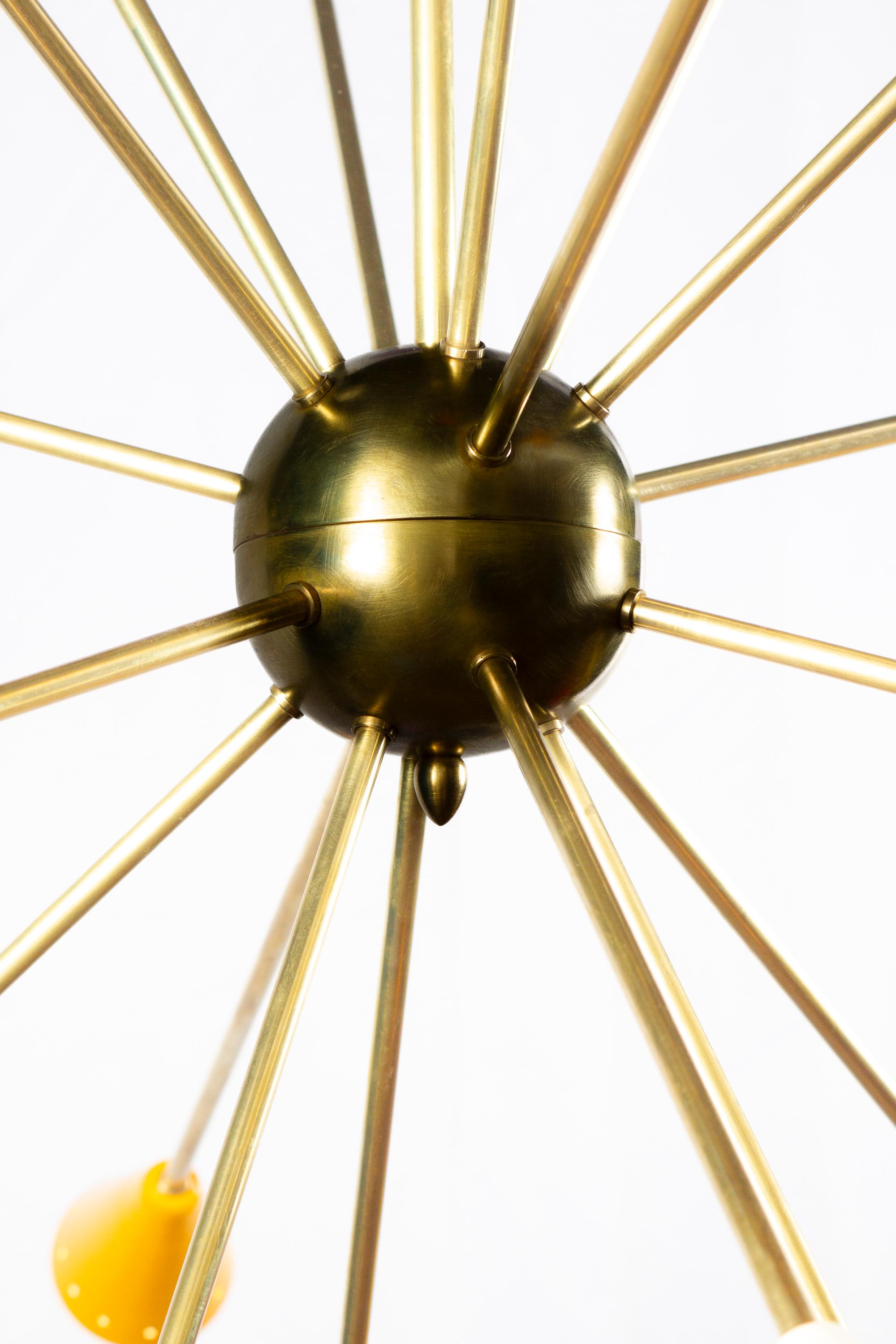 Originaler mehrfarbiger Sputnik-Kronleuchter von Stilnovo, italienisches Design der Mitte des Jahrhunderts (Metall) im Angebot