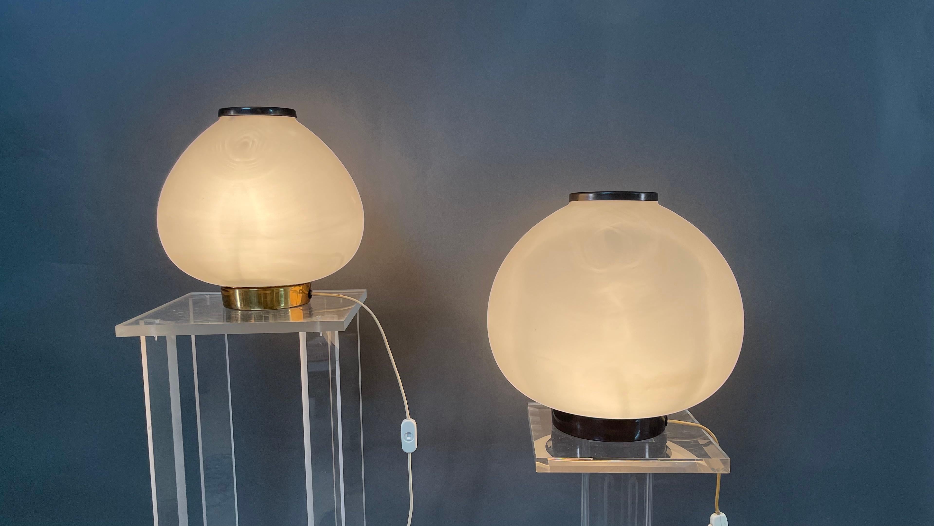 Stilnovo Original Signed 1960s Glass Table Lamp For Sale 11