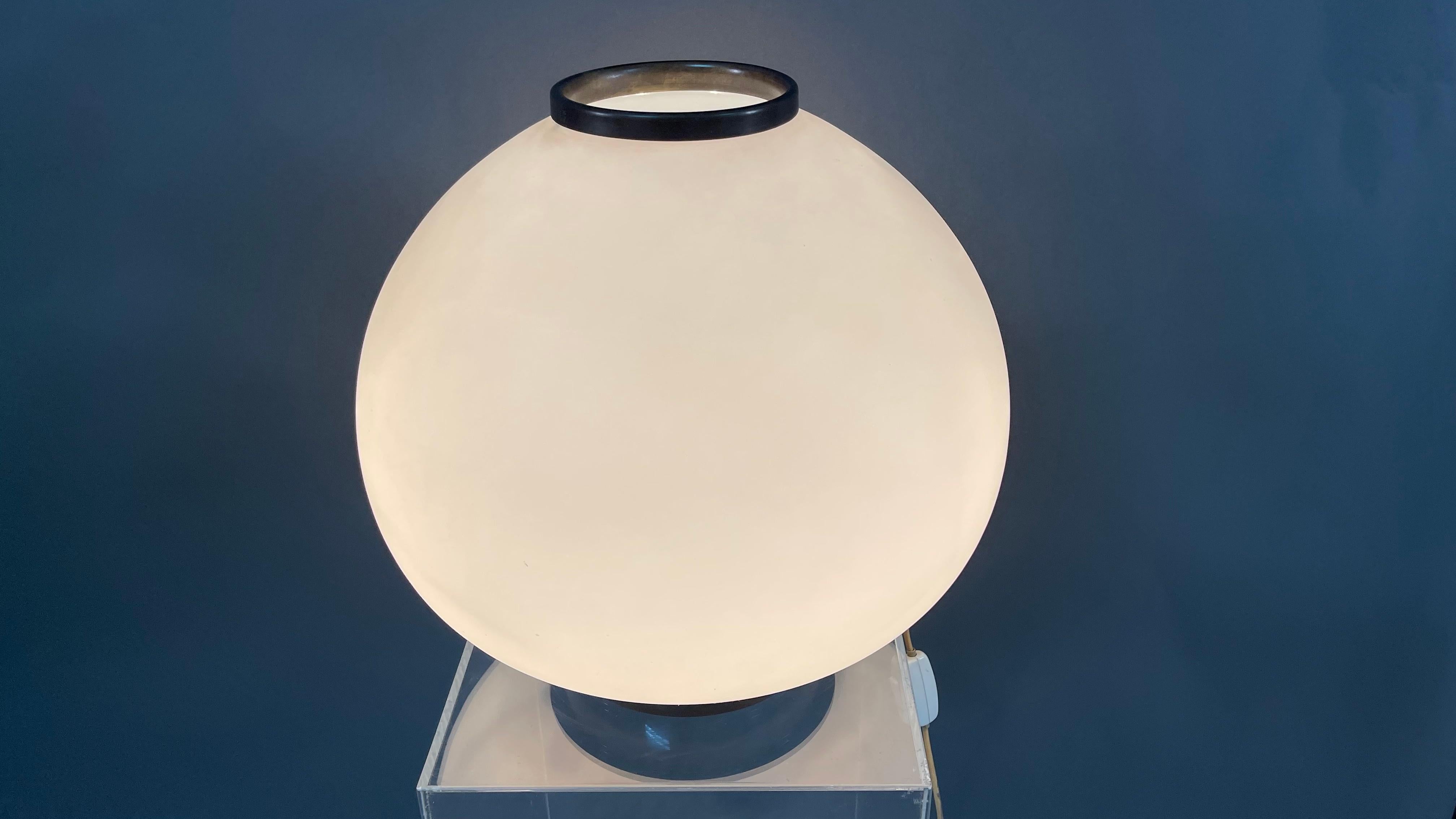 Brass Stilnovo Original Signed 1960s Glass Table Lamp For Sale