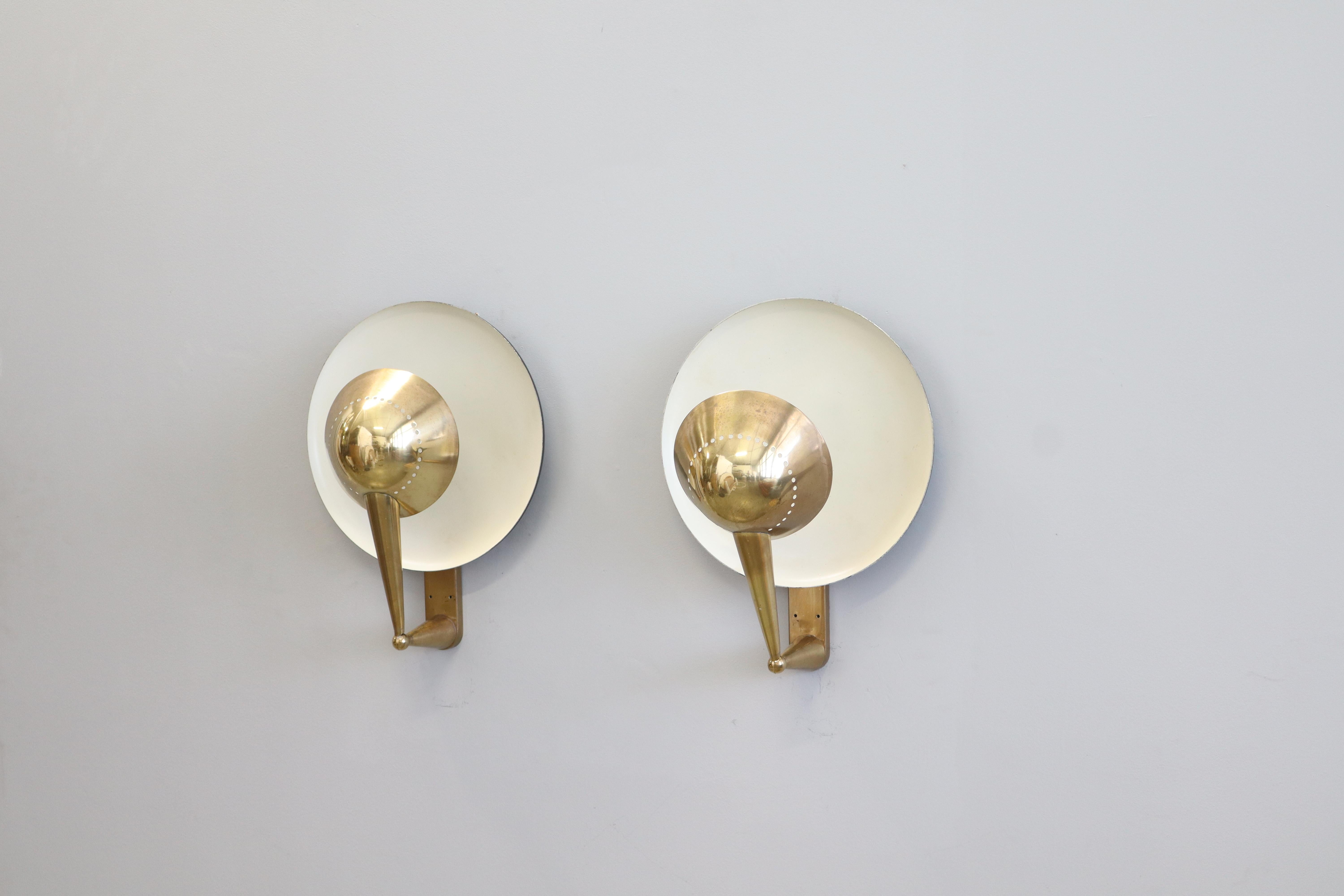 Stilnovo  Paire de rares lampes murales réglables, Model No. B. 4917 en vente 8
