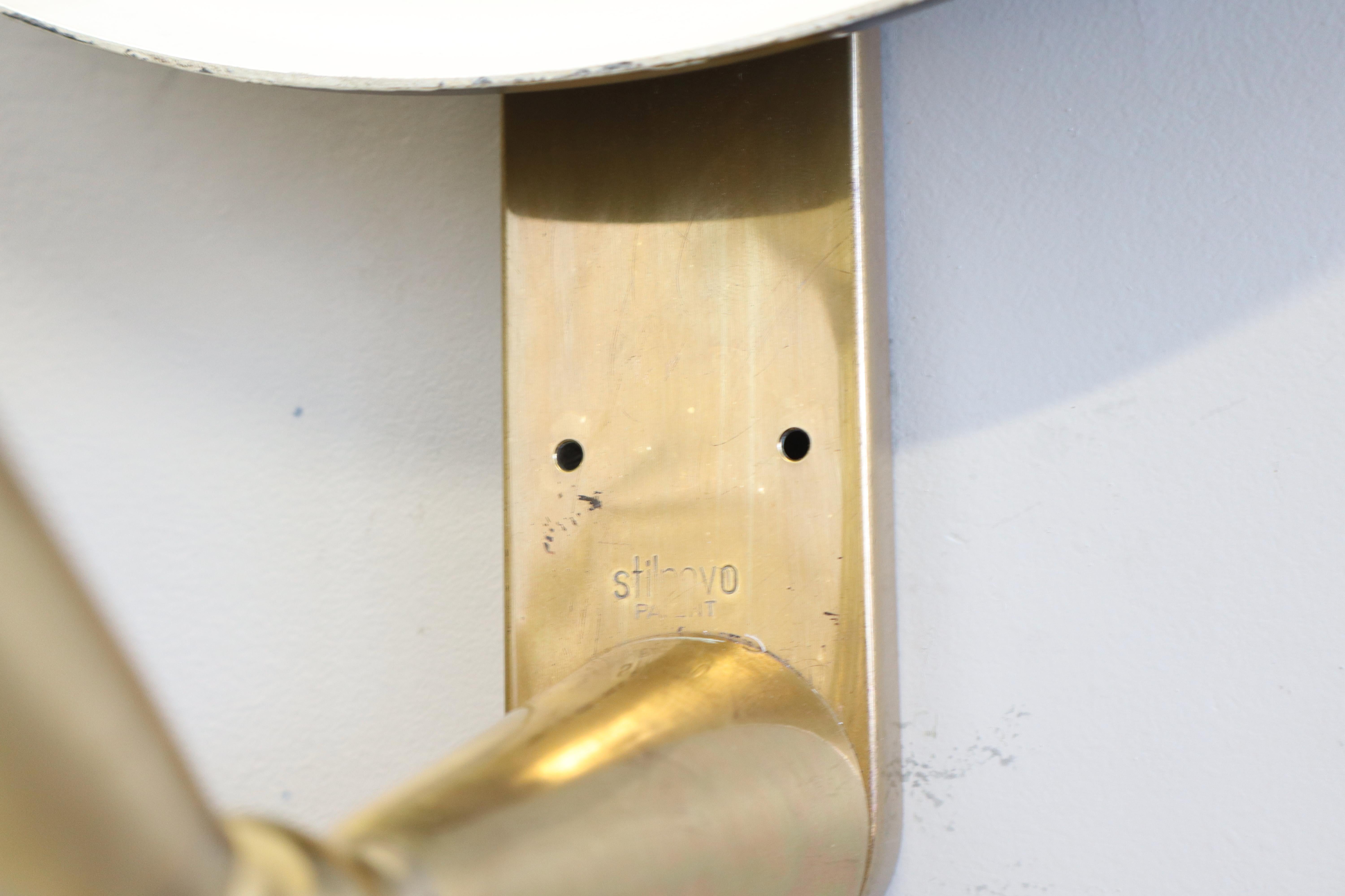 Stilnovo  Paire de rares lampes murales réglables, Model No. B. 4917 en vente 11
