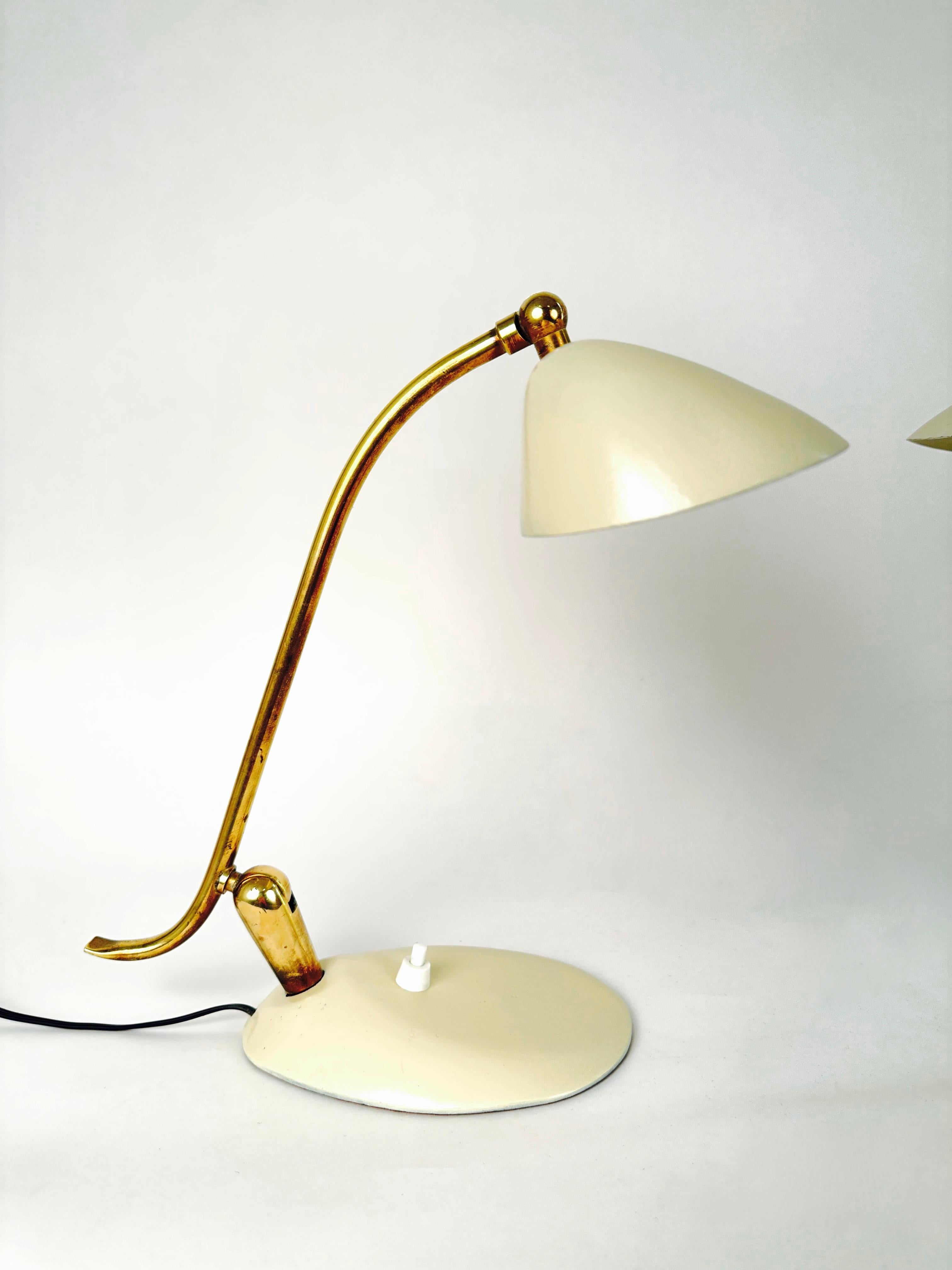 Stilnovo Pair of Table Lamps, Italy, 1950 In Good Condition For Sale In Madrid, ES