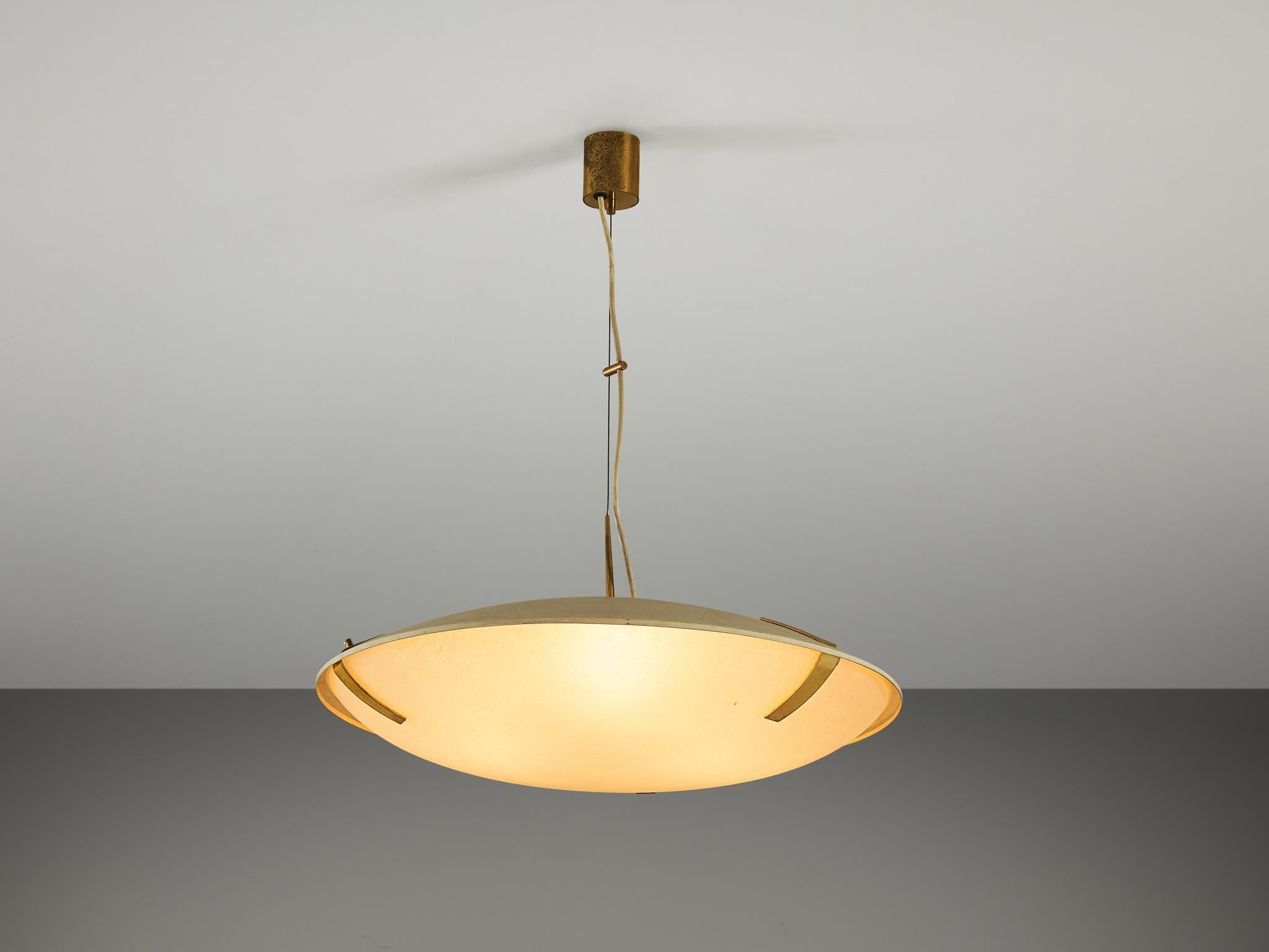 Stilnovo, pendant '1140', aluminium, glass, brass, Italy, circa 1960

Gorgeous chandelier or pendant model '1140', produced by Stilnovo in the 1960s. This magnificent piece of design consist out of a flat, oval shade and top with beautiful brass