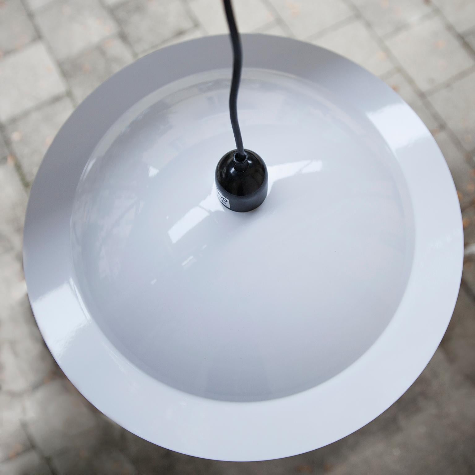 Stilnovo Pendant Lamp Model 4103 Signed In Excellent Condition For Sale In Munich, DE