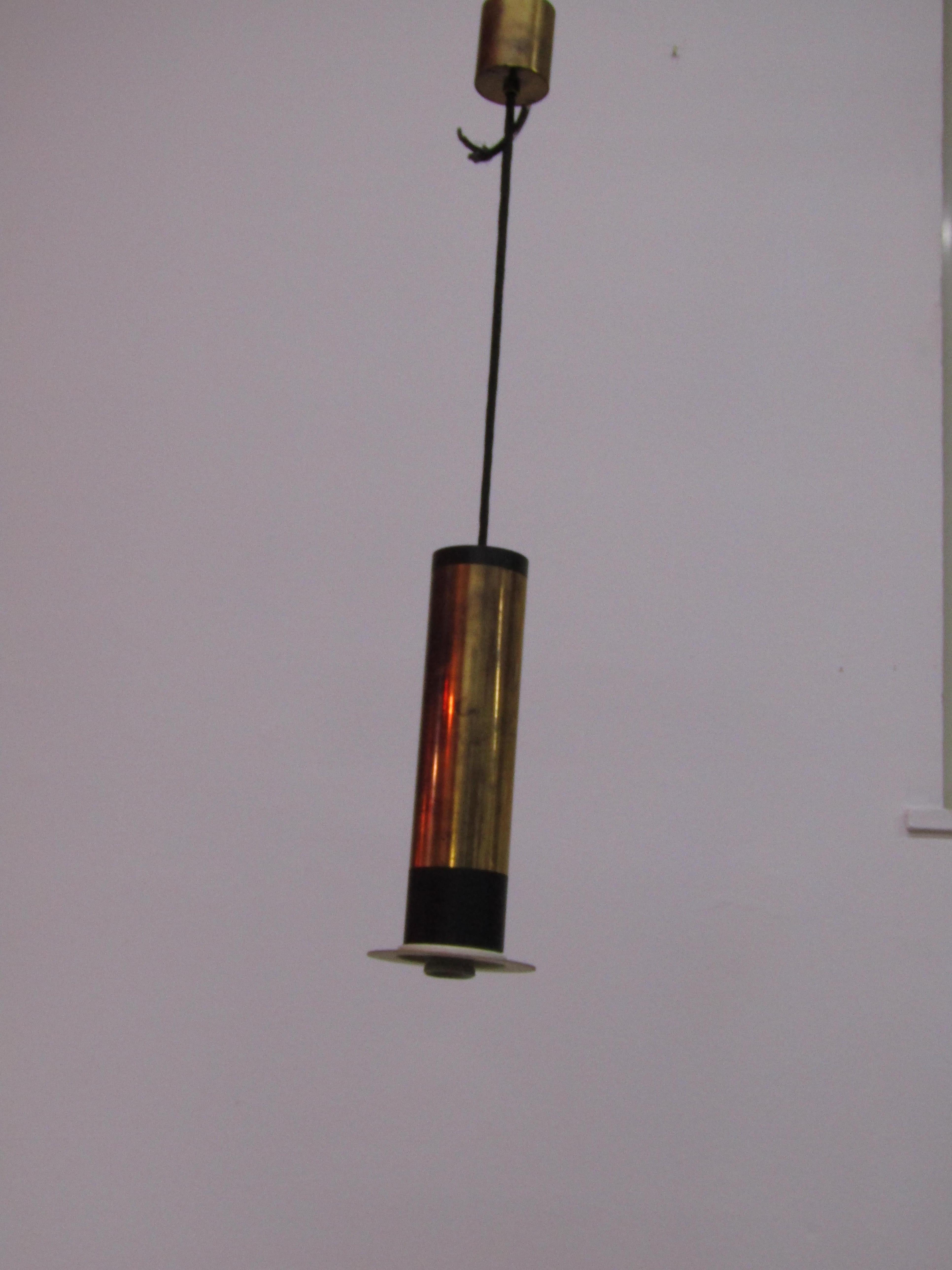 Suspension lamp made by Stilnovo in Italy with a brass structure and  midcentury In Good Condition For Sale In Palermo, Italia