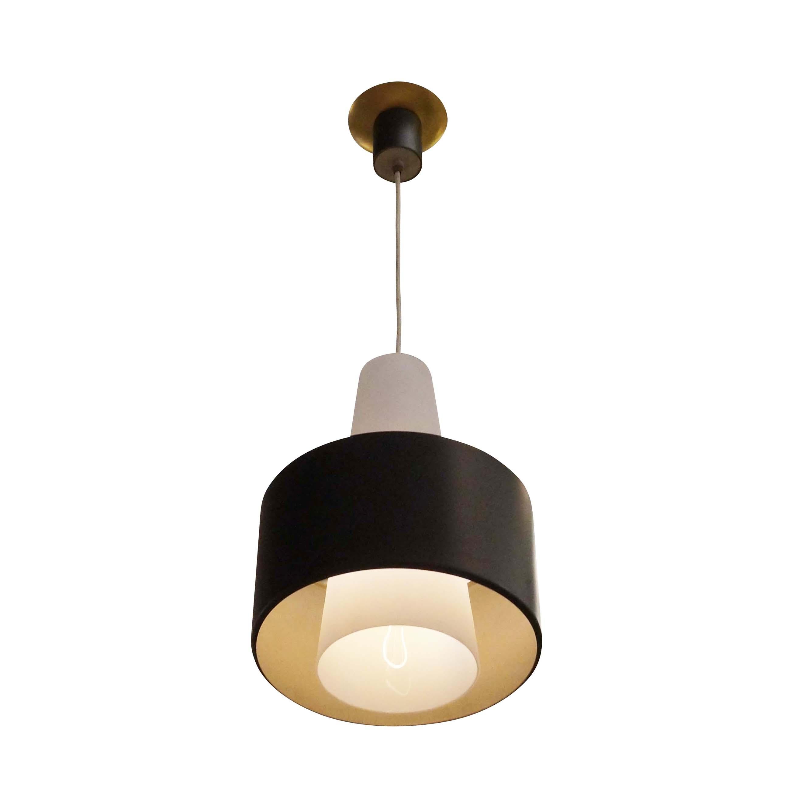 Stilnovo Pendant with Black and White Shade In Good Condition For Sale In New York, NY
