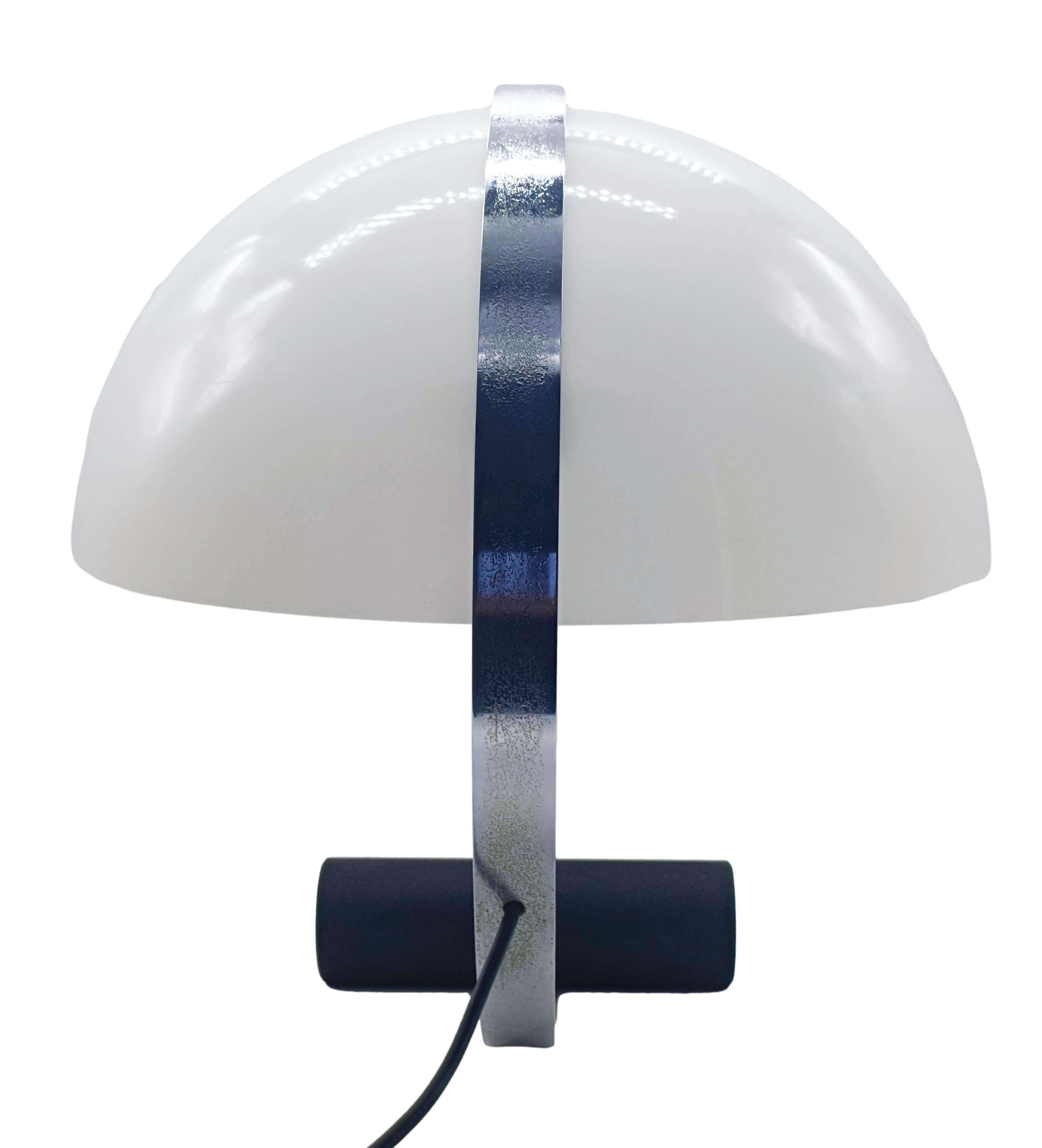 Mid-Century moderno Stilnovo per Artimeta Lampada da Tavolo Space Age, Italia 1970s in vendita