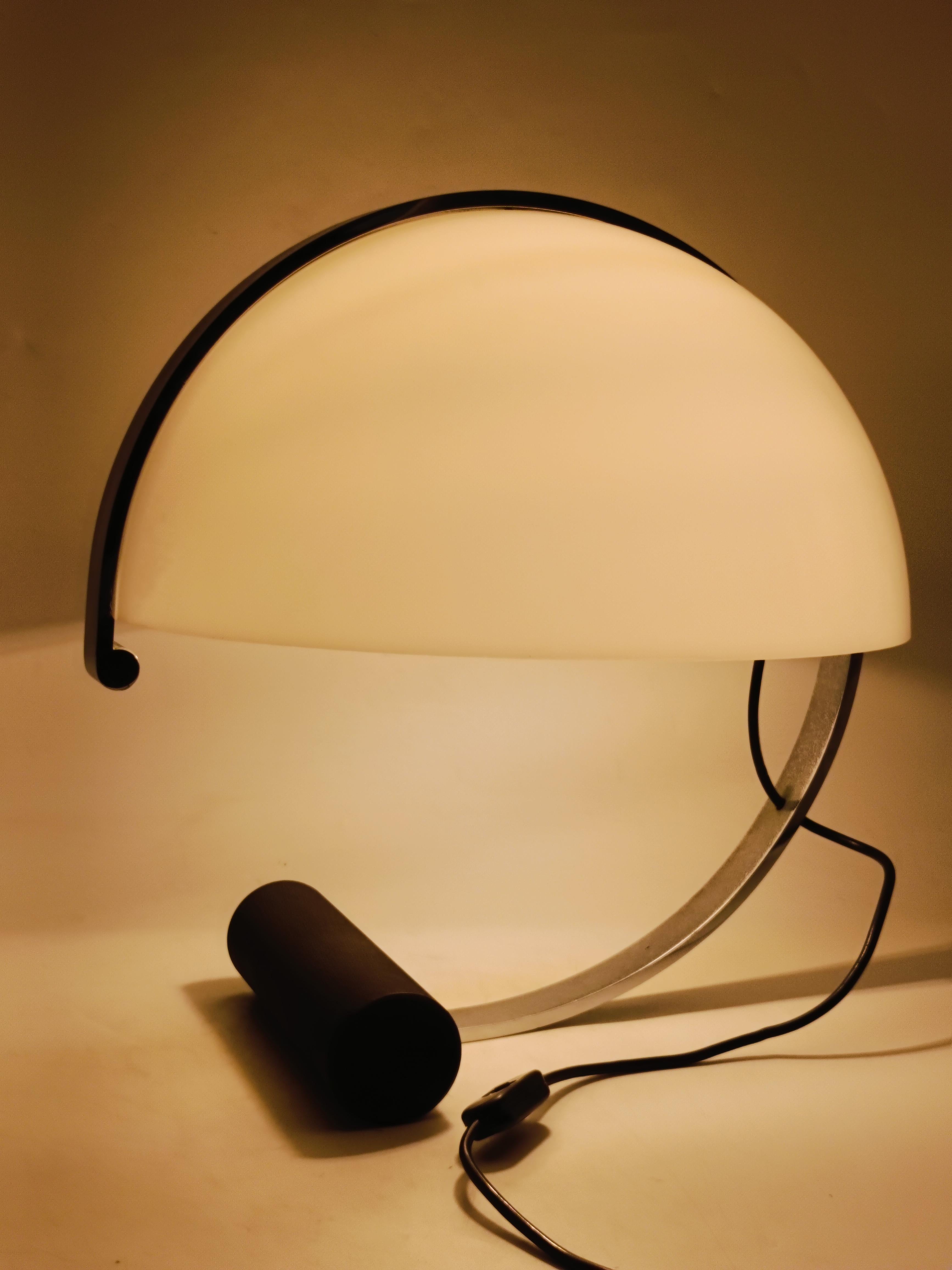 Metallo Stilnovo per Artimeta Lampada da Tavolo Space Age, Italia 1970s in vendita