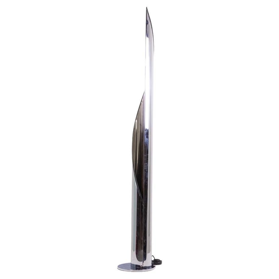 Stilnovo. Stehlampe aus poliertem Edelstahl. 1970er Jahre. LS5913589A