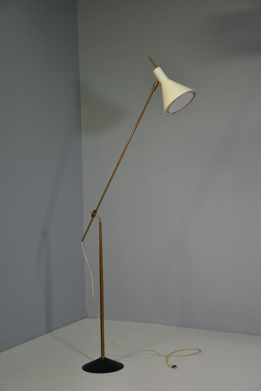 Stilnovo Rare Floor Lamp in Brass  Italy, 1950s Publisched For Sale 6