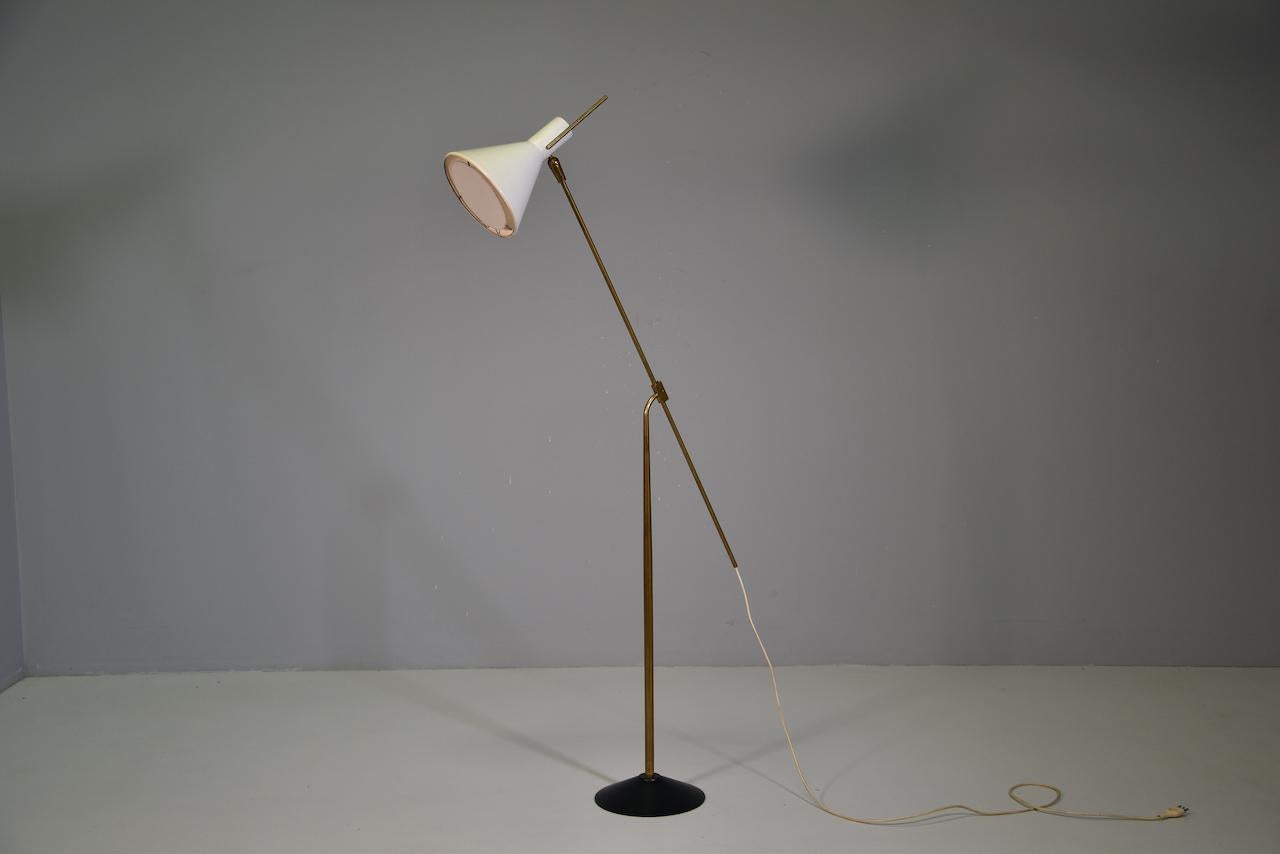 Mid-Century Modern Stilnovo Rare Floor Lamp in Brass  Italy, 1950s Publisched For Sale