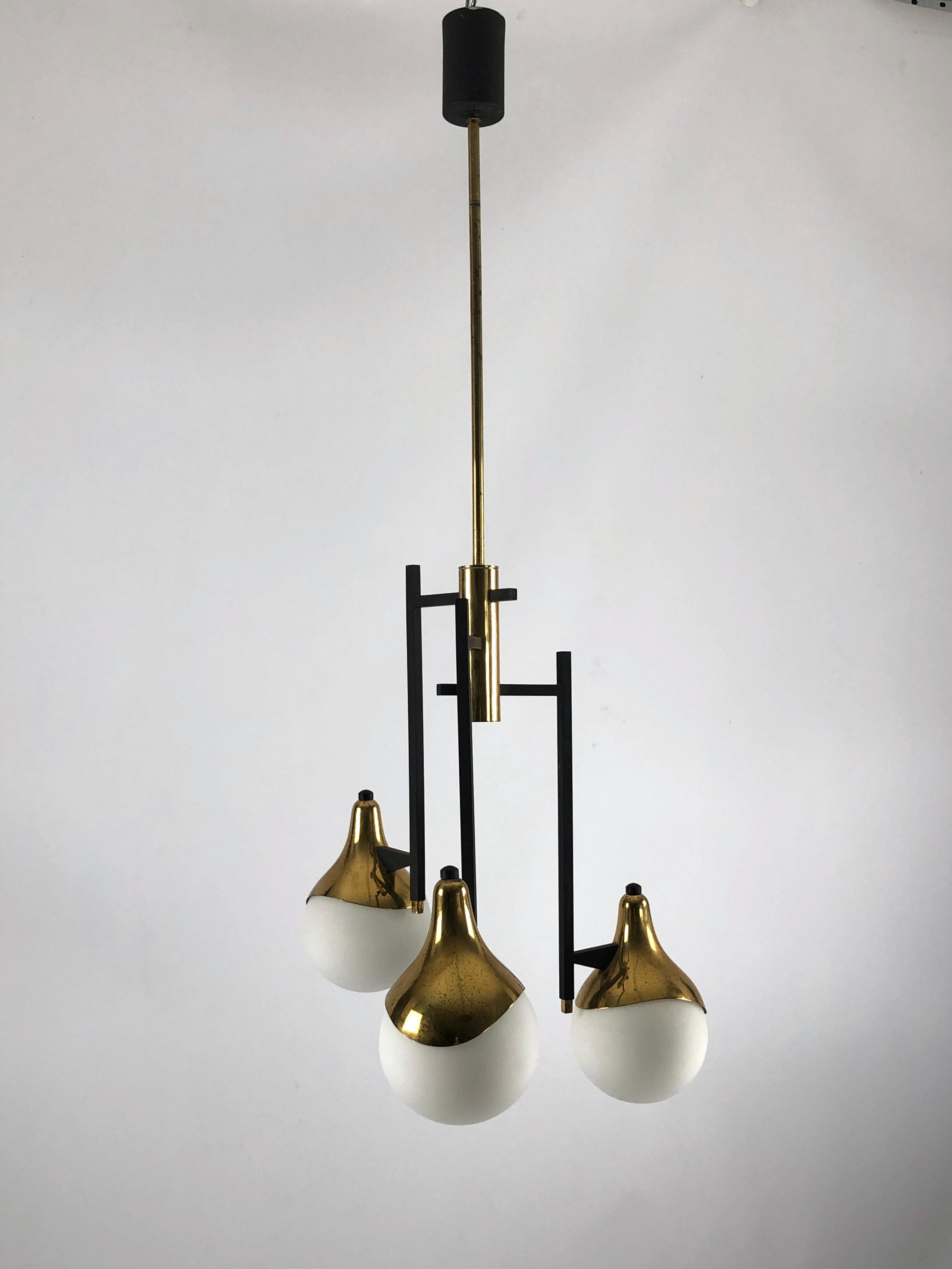 Stilnovo, Rare Mid-Century Three Arms Brass Chandelier 8
