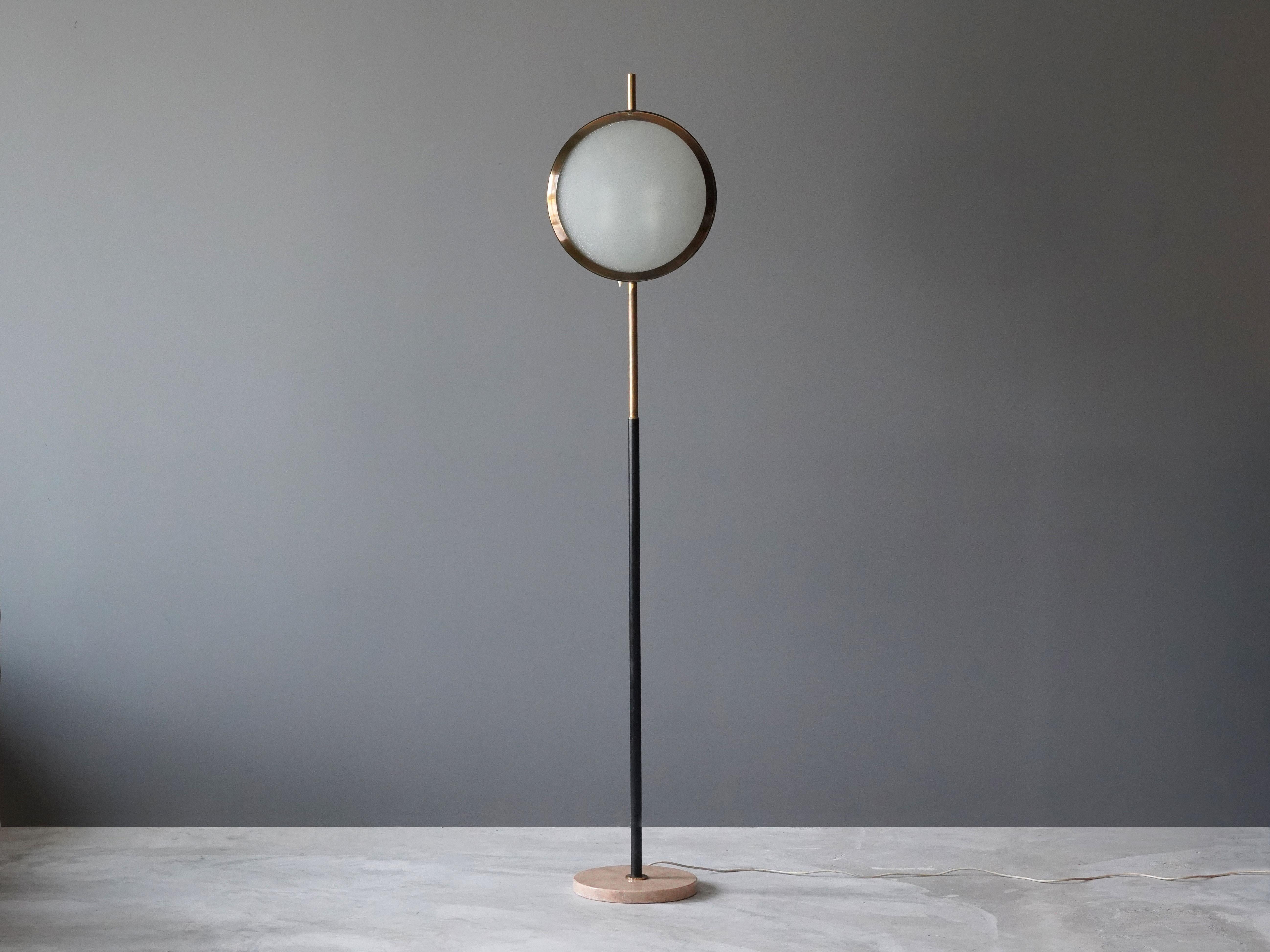 A rare modernist / Minimalist floor lamp produced by Stilnovo, Italy, 1950s. Features an interesting mix of marble, black lacquered metal, brass, and frosted glass.

Has a similar expression to that of floor lamps by Max Ingrand or Angelo