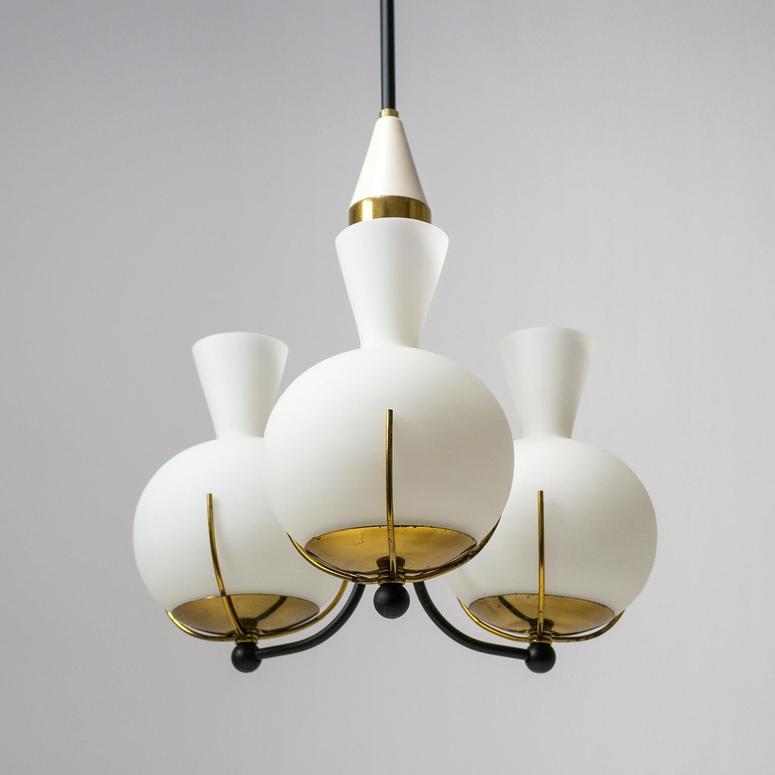 Stilnovo Satin Glass and Brass Chandelier, 1950s 6