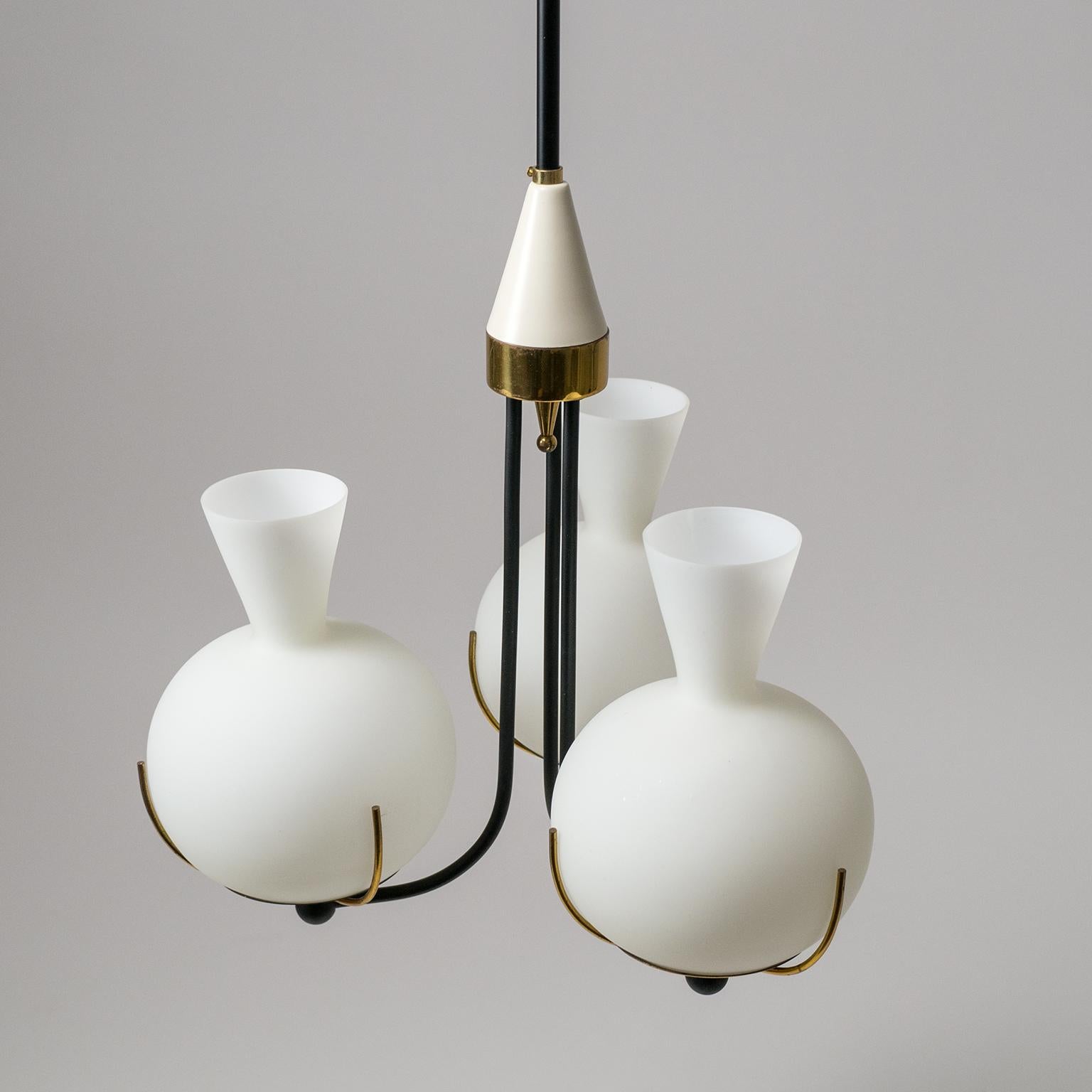 Stilnovo Satin Glass and Brass Chandelier, 1950s In Good Condition In Vienna, AT