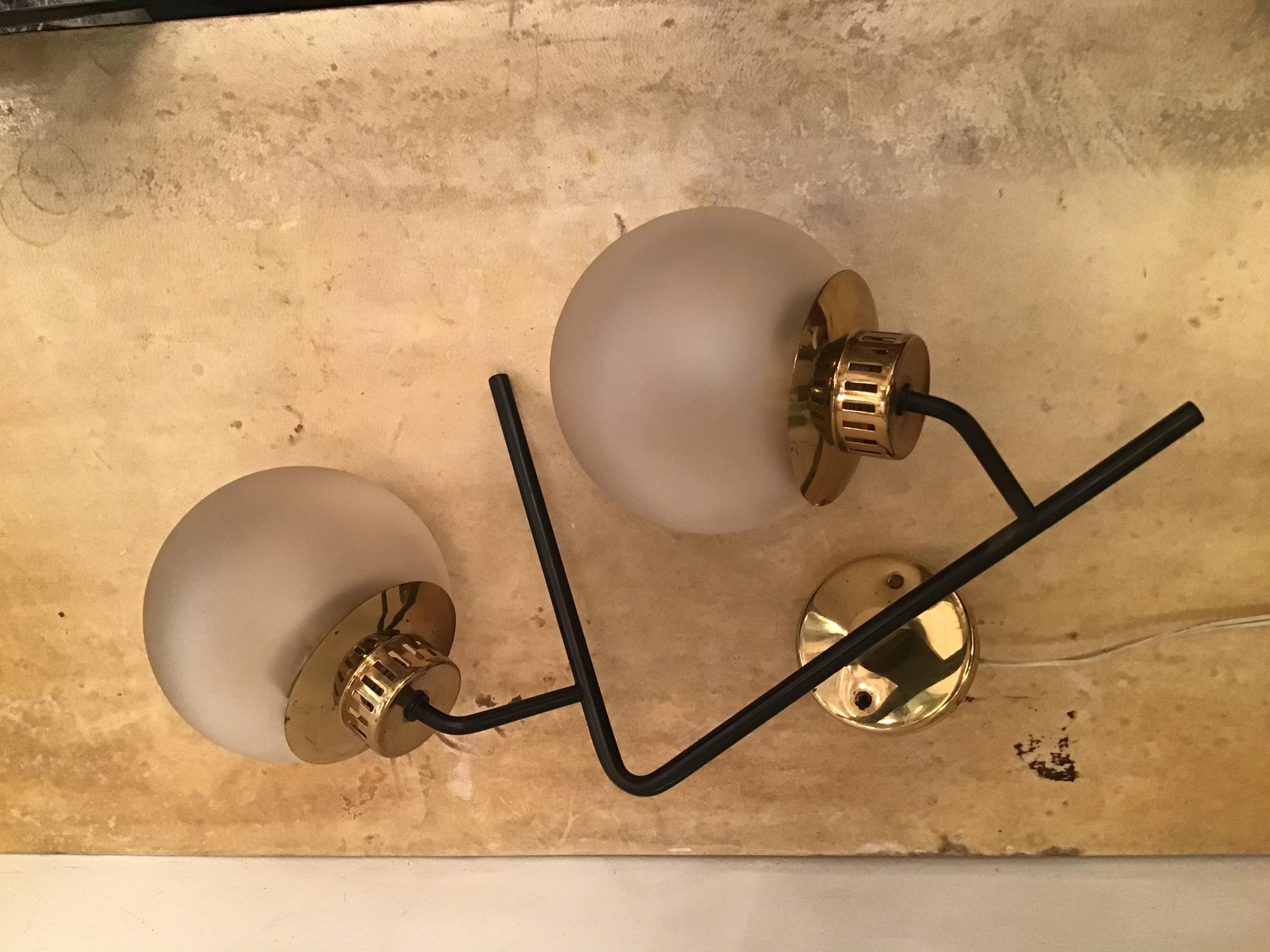 Stilnovo Sconce Brass Glass Iron 1950 Italy In Excellent Condition For Sale In Milano, IT