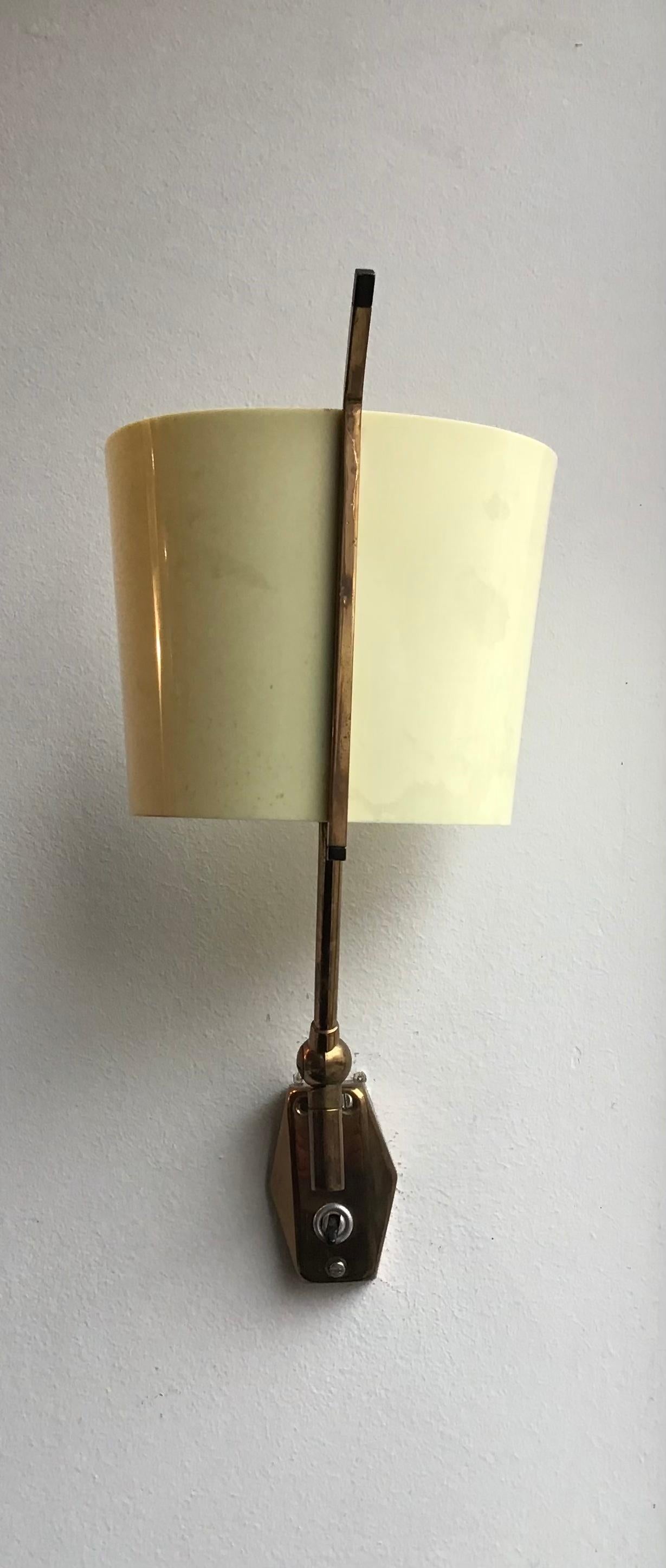 Stilnovo Sconce Signed Brass Plexiglas, 1955, Italy For Sale 1