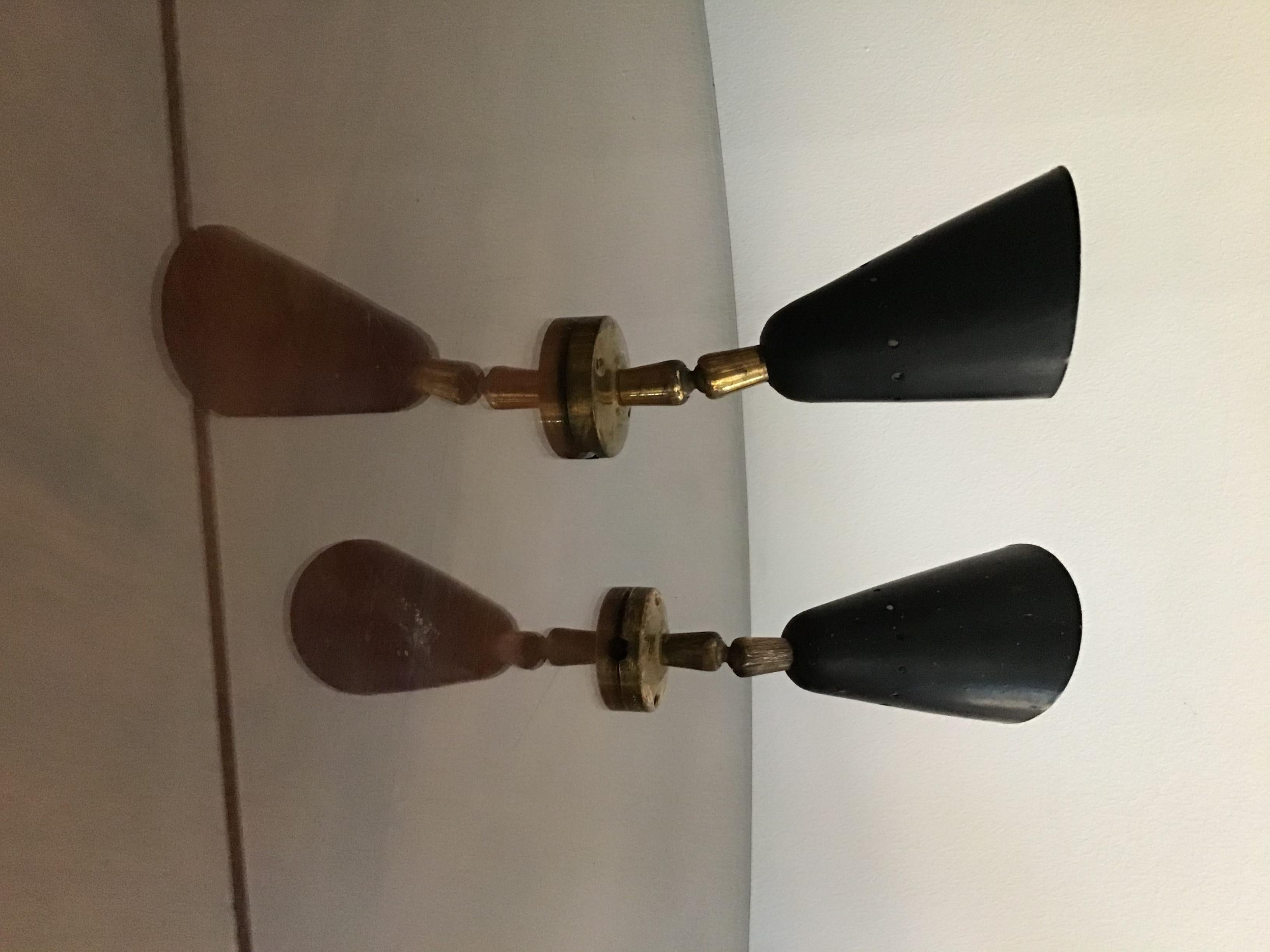 Mid-20th Century Stilnovo Style Sconces Adjustable Wall Lights Brass Metal, 1950, Italy For Sale