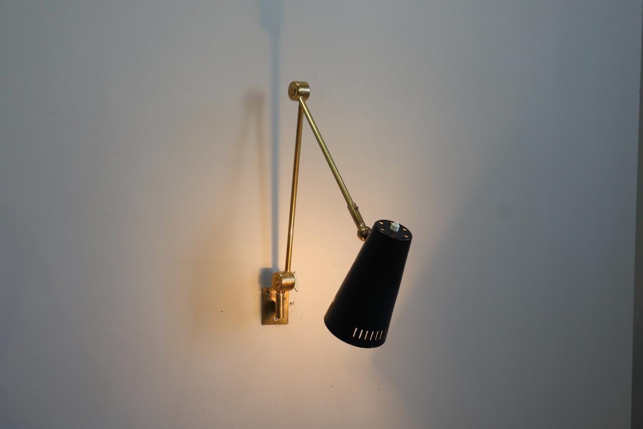 20th Century Stilnovo Signed Brass Adjustable Wall Lamp, 1950s For Sale