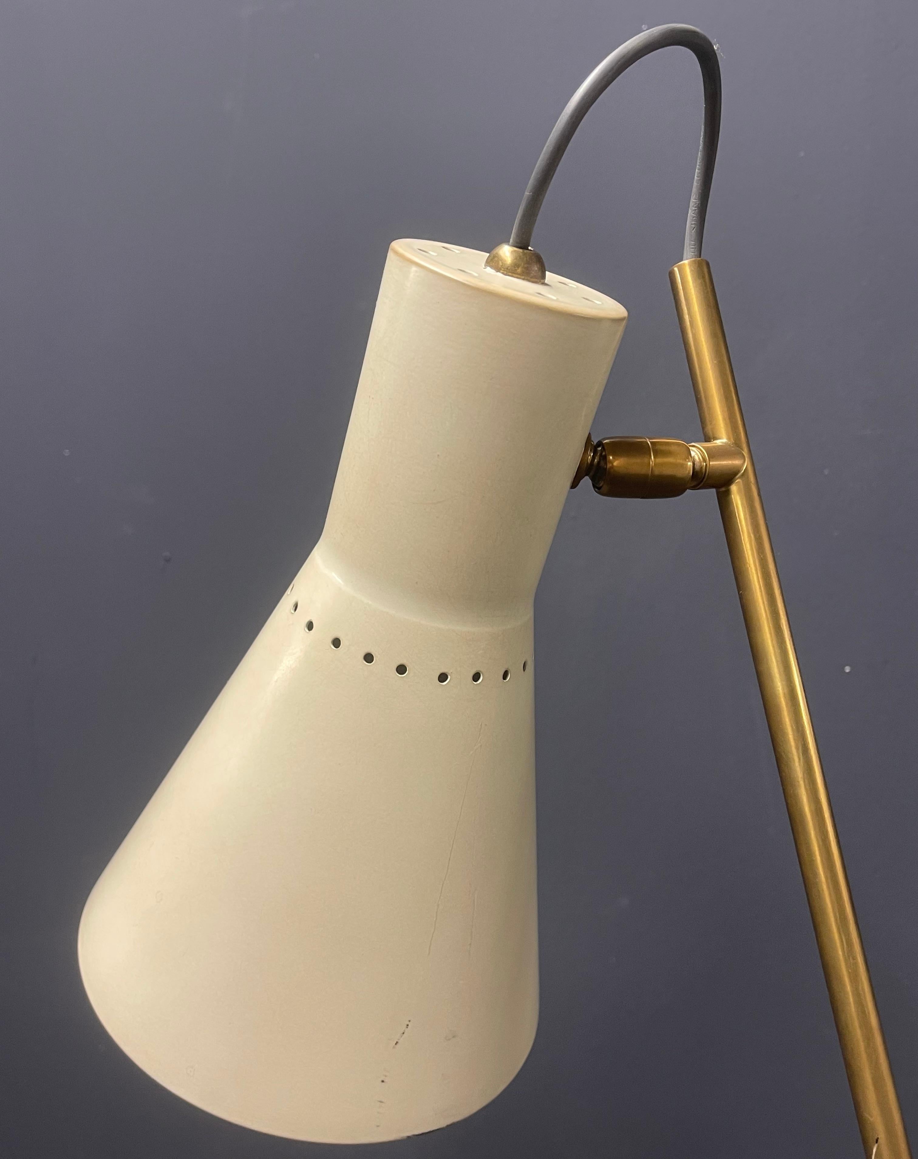Stilnovo Signed Floor Lamp In Good Condition For Sale In Munich, DE