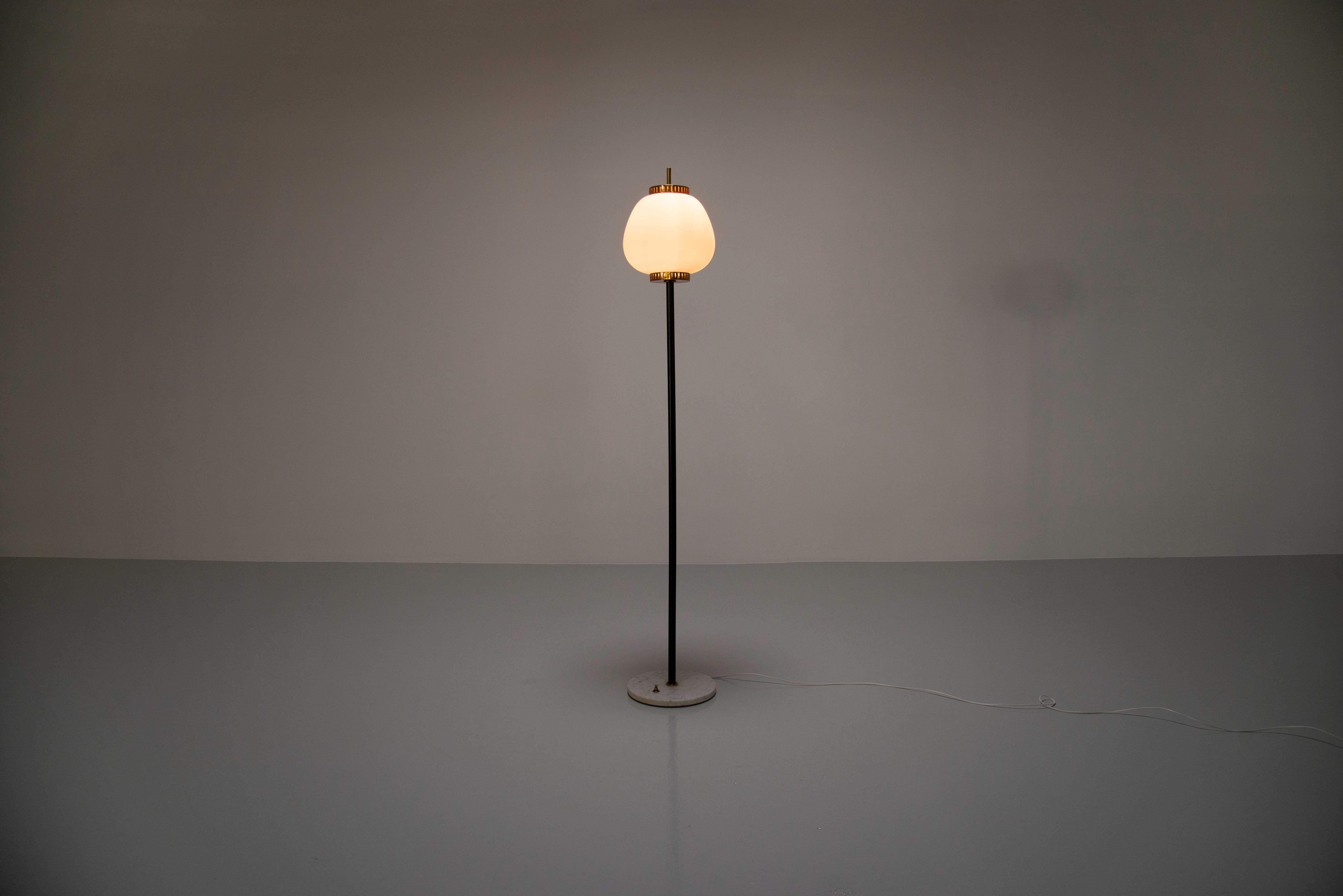 Stilnovo Standard Floor Lamp Bruno Gatta, 1950 In Good Condition In Roosendaal, Noord Brabant