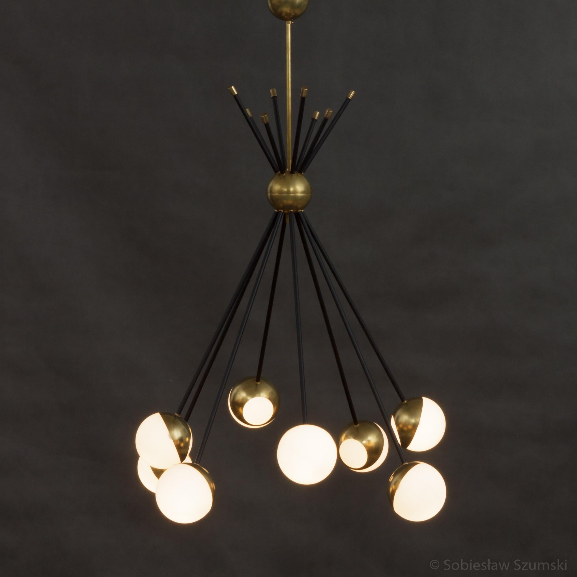Mid-Century Modern Stilnovo Style Brass Sputnik Chandelier For Sale
