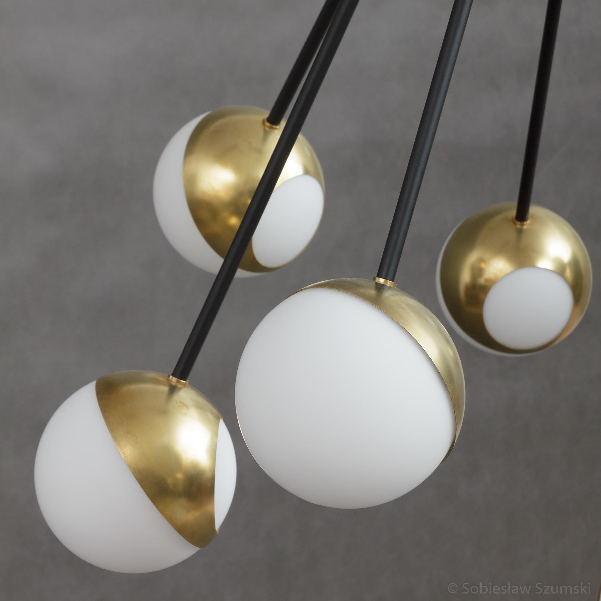 Stilnovo Style Brass Sputnik Chandelier For Sale 1