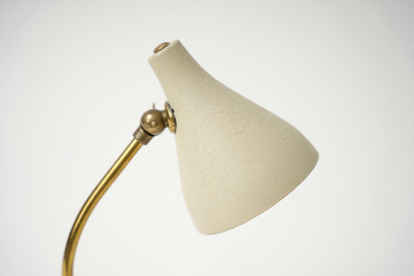 Stilnovo Style Brass Tble Lamp Italy 1950s For Sale 3