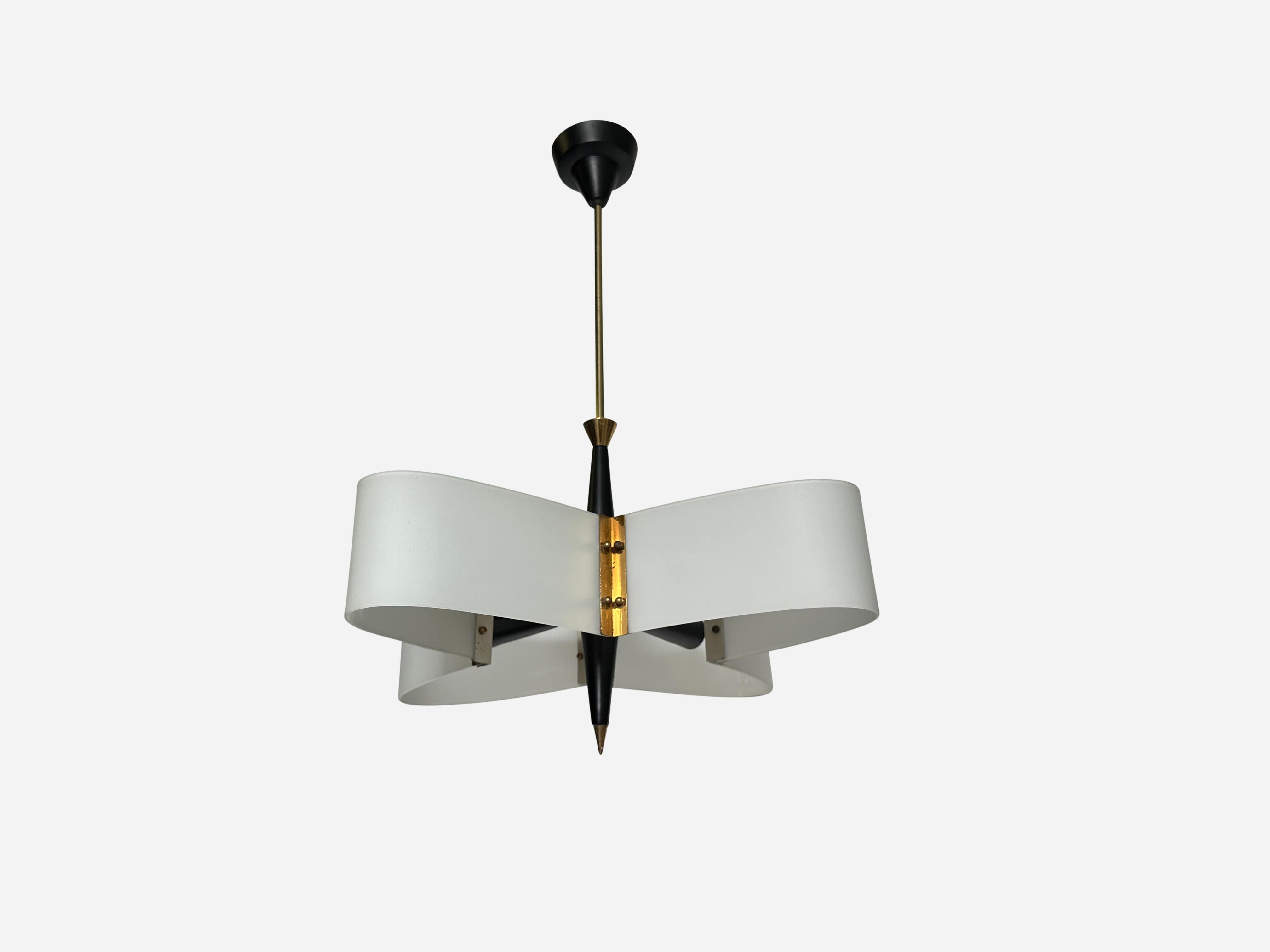 Metà XX secolo Ciondolo da soffitto in stile Stilnovo, Italia 1960 in vendita
