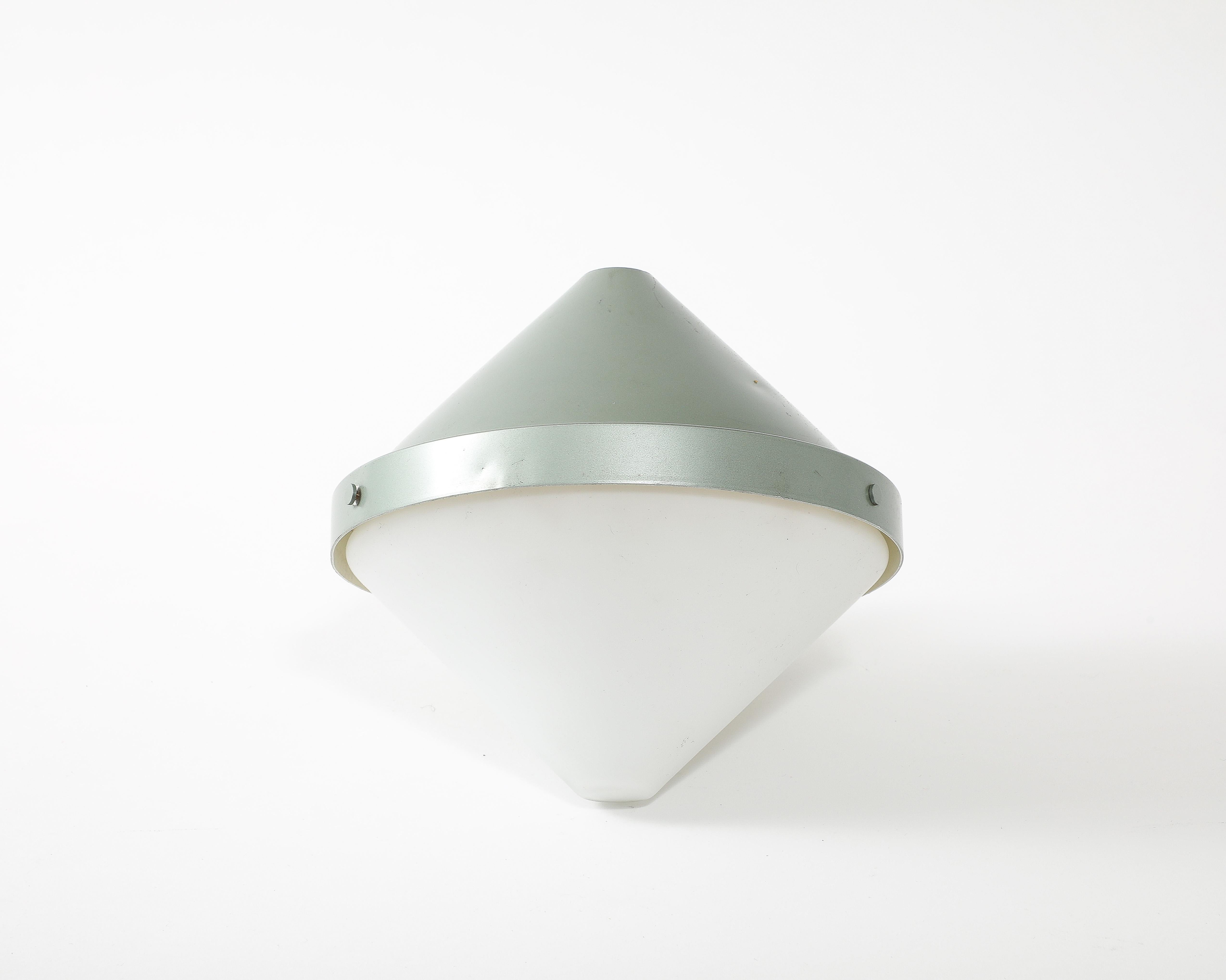 Stilnovo Style Cone-shaped Industrial Sconce in Sea Foam Enamel, Italy, 1960’s For Sale 2