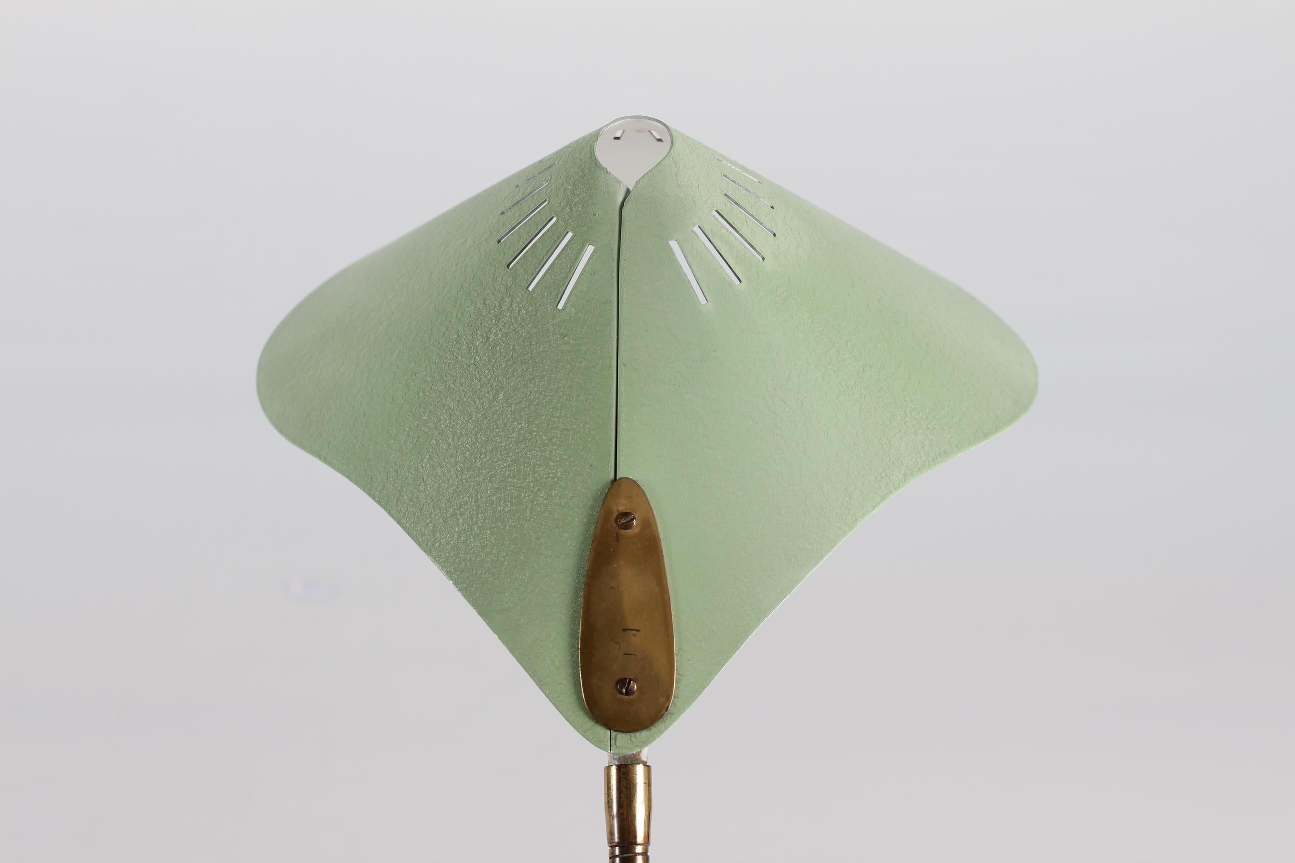 Stilnovo Style Cosack Leuchten Cobra Desk Lamp with Green Lacquer, Germany 1950s 1