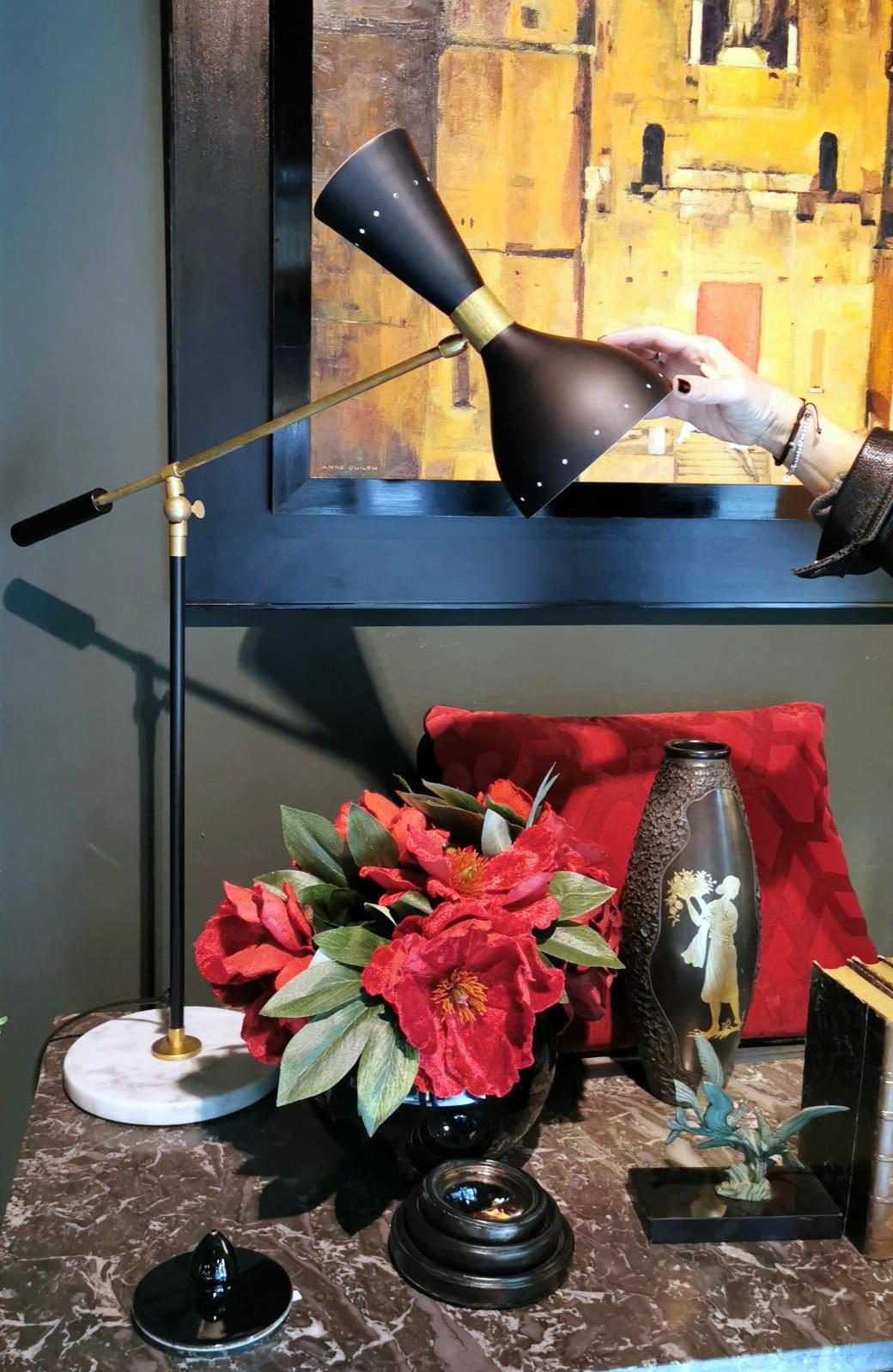 Lampe de bureau en laiton de style Stilnovo modèle Diabolo avec base en marbre de Carrare en vente 8
