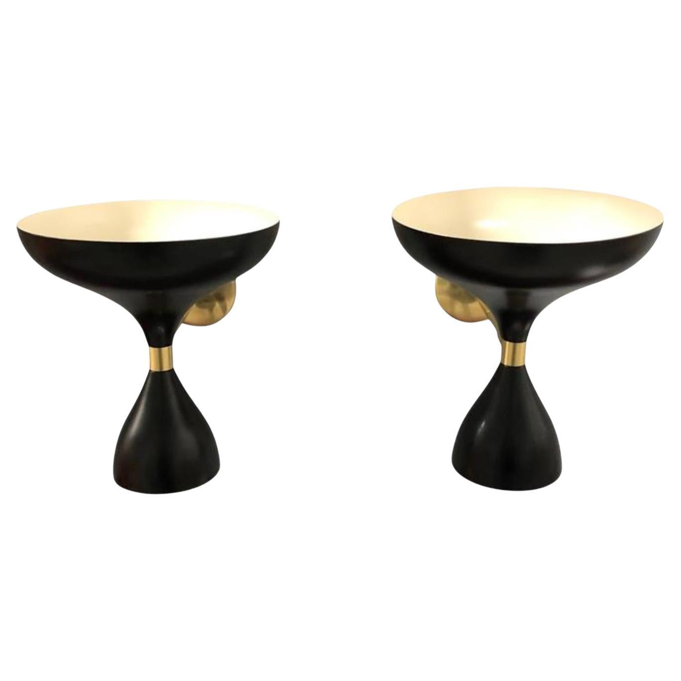 Lampade in alluminio smaltato e ottone nero in stile Stilnovo in vendita