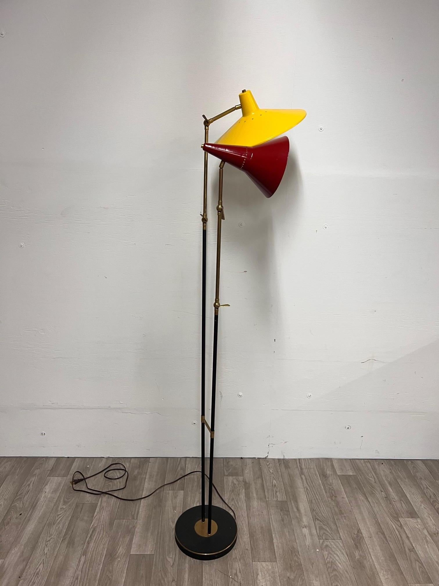 Floor lamp in the style of Stilnovo made of aluminum and brass 
1950s
Wired for the US
Not UL certified 