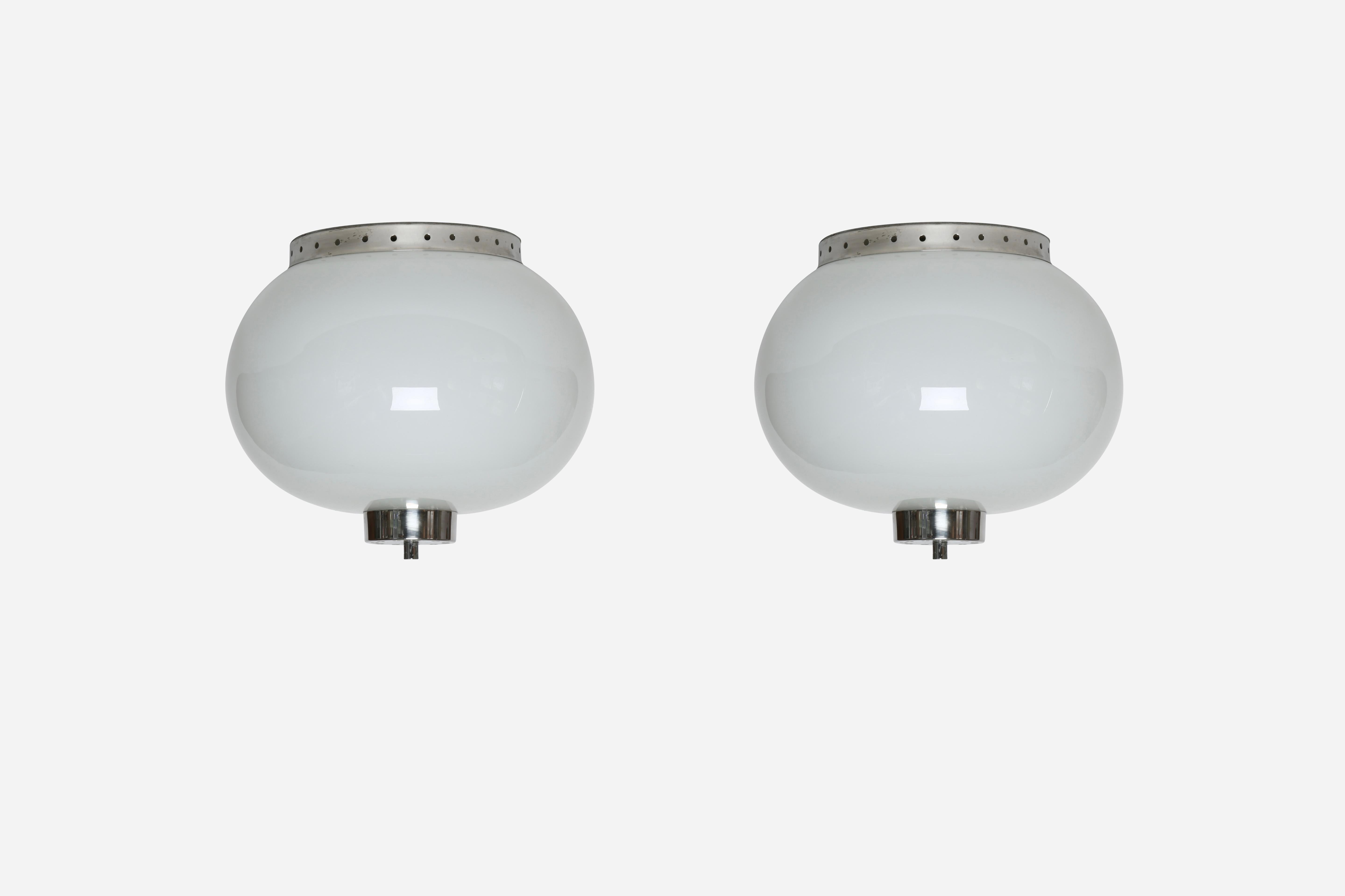 Stilnovo style flush mount ceiling lights, a pair
Made in Italy, 1960s
Opaline glass, chrome plated metal.
Take 3 candelabra bulbs each.
Complimentary US rewiring upon request.
Priced and sold as a pair.
NO TARIFFS, Duties or Customs fees on US