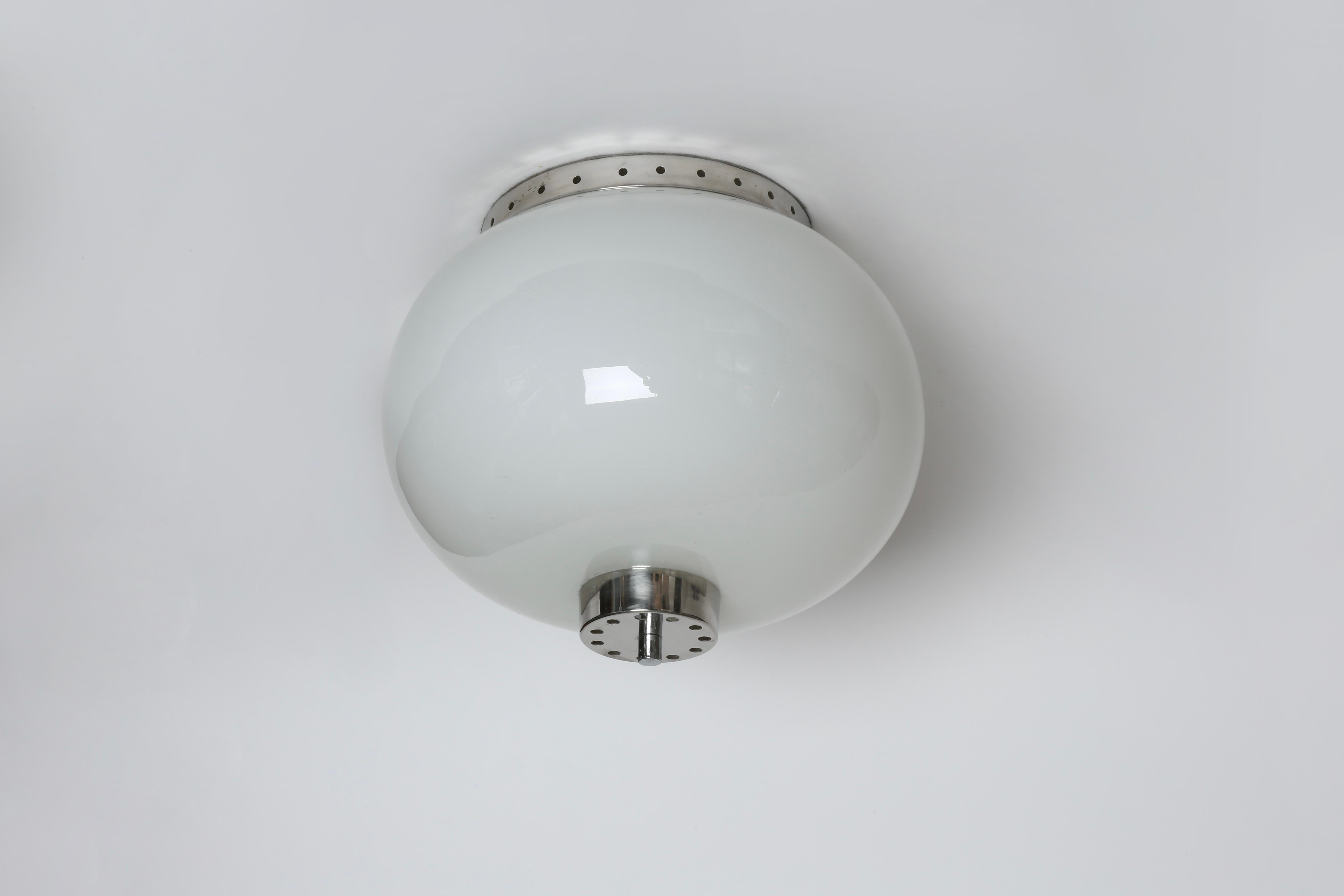 Mid-Century Modern Stilnovo style flush mount ceiling lights, set of 2 Italy circa 1960s en vente