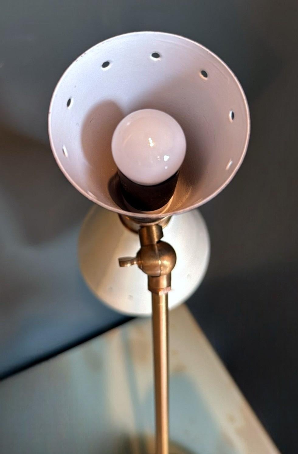 Stilnovo Style Italian Brass Table Lamp With Three Arms And Marble Base For Sale 5