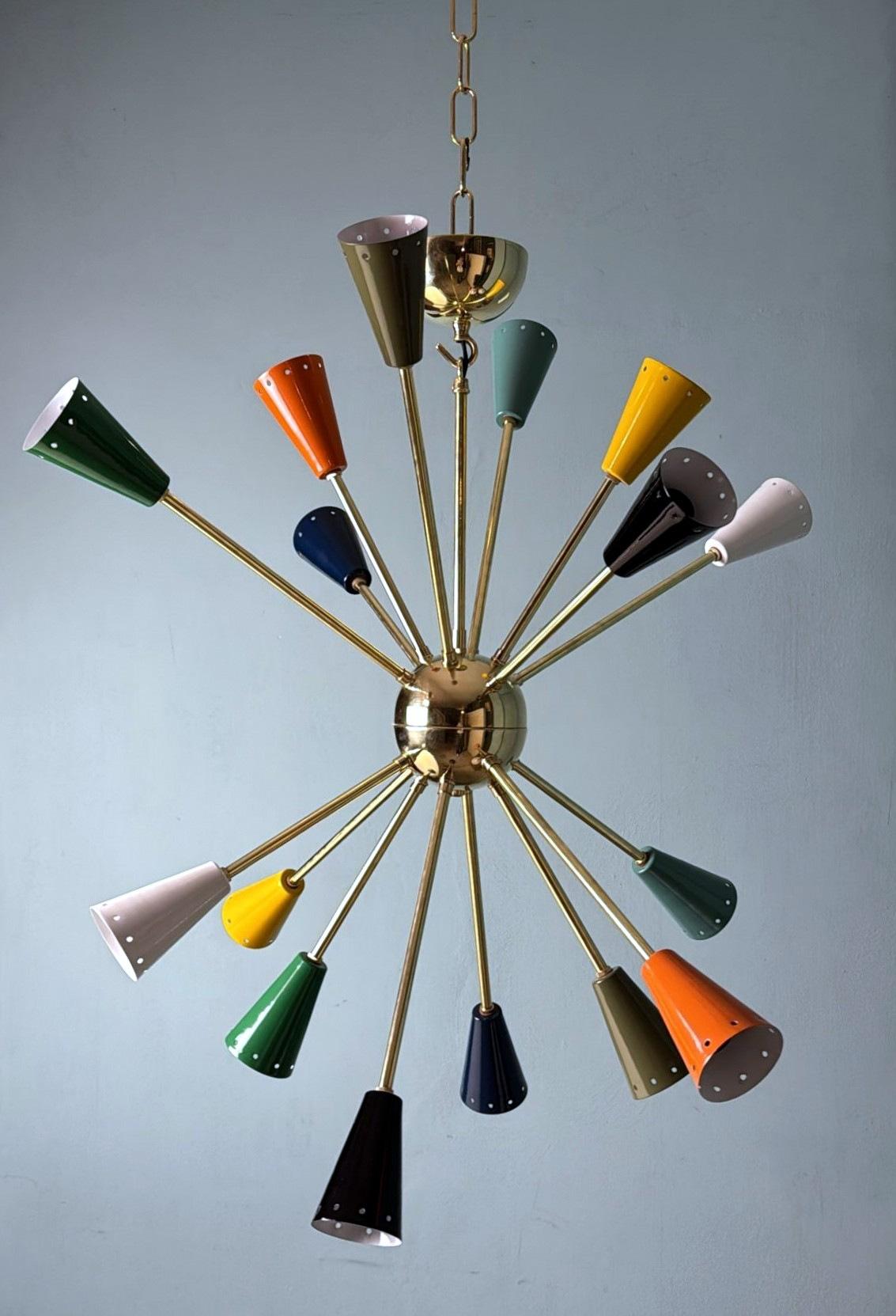 We kindly invite you to read the full description: we’ve included detailed technical and historical information to ensure the authenticity and quality of our pieces.
An iconic and sculptural Italian chandelier inspired by the Stilnovo style, which