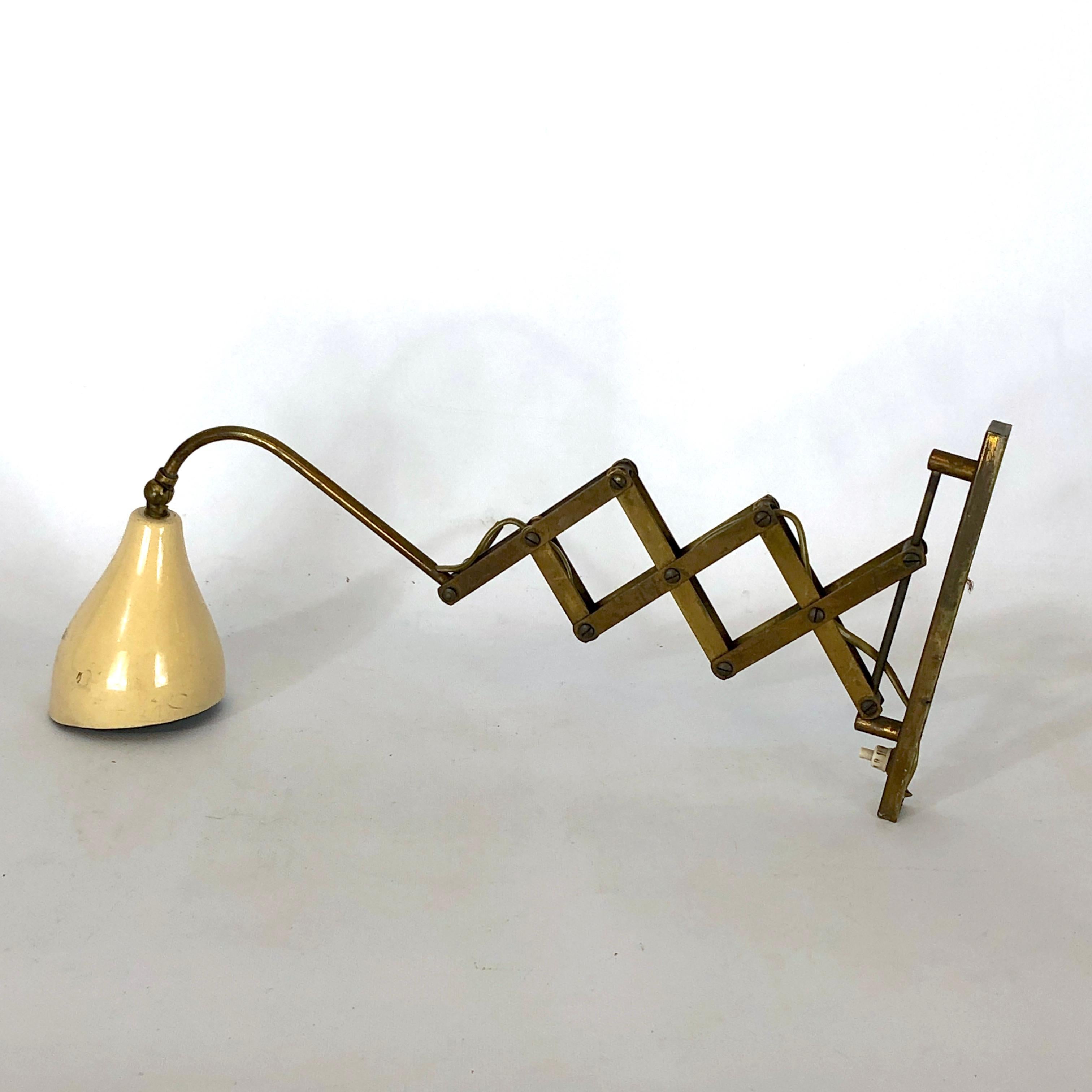 Stilnovo Style, Mid-Century Brass Scissor Wall Lamp from 50s For Sale 7
