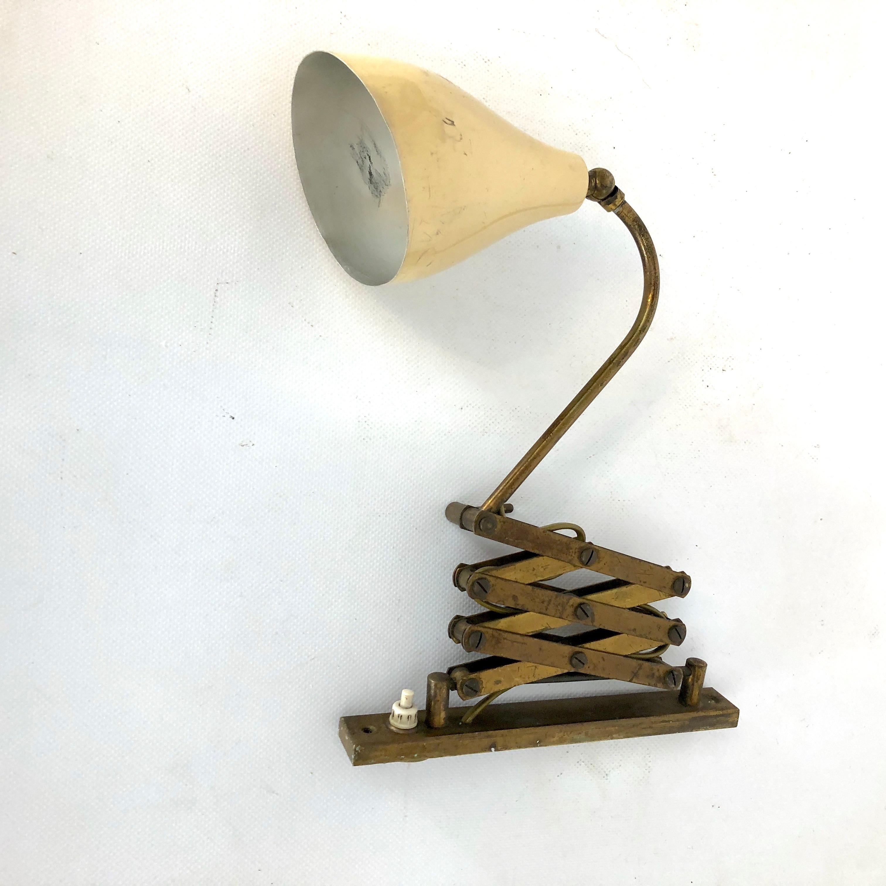 Stilnovo Style, Mid-Century Brass Scissor Wall Lamp from 50s For Sale 2